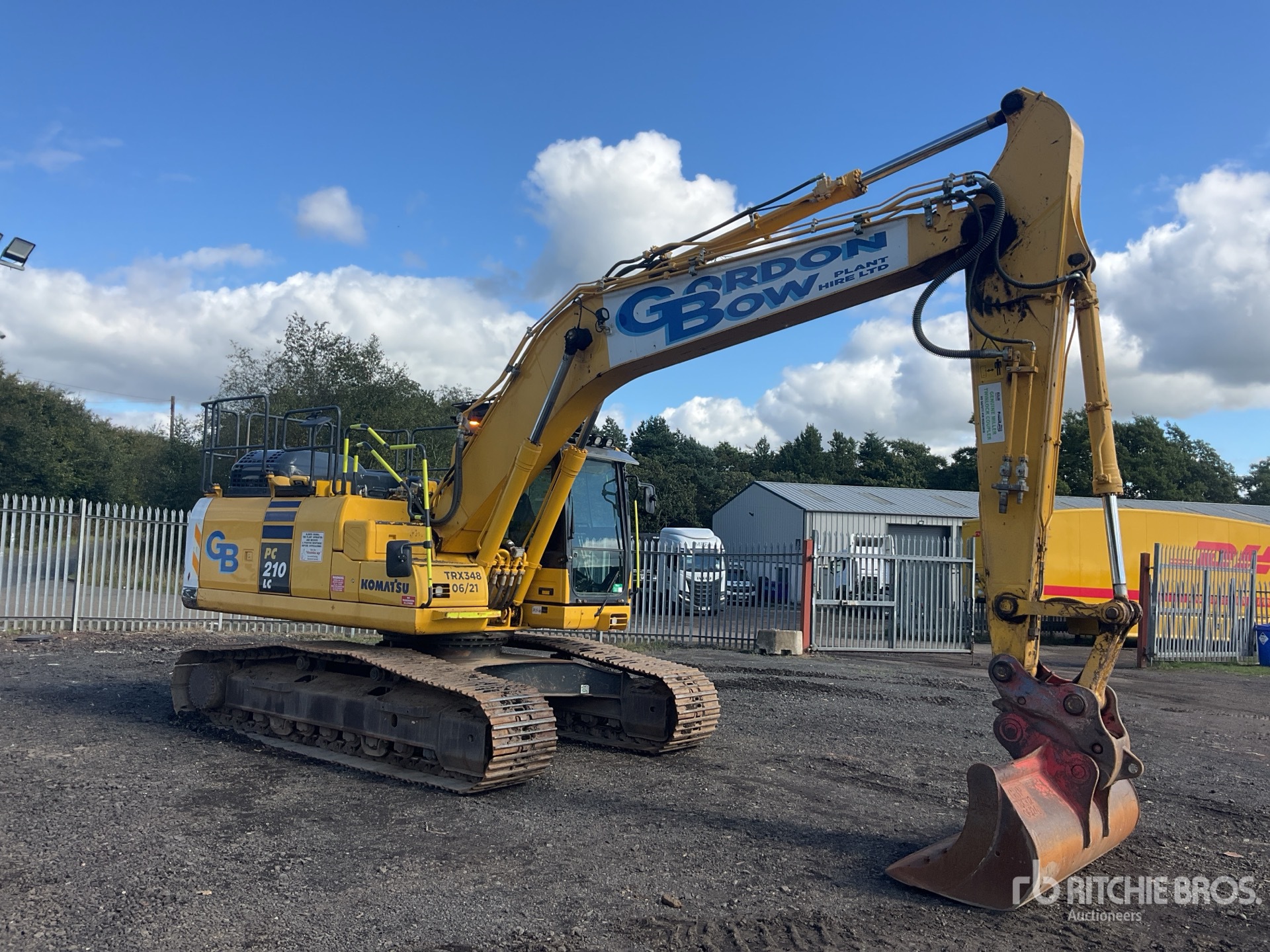 2021 Komatsu PC210LC-11E0