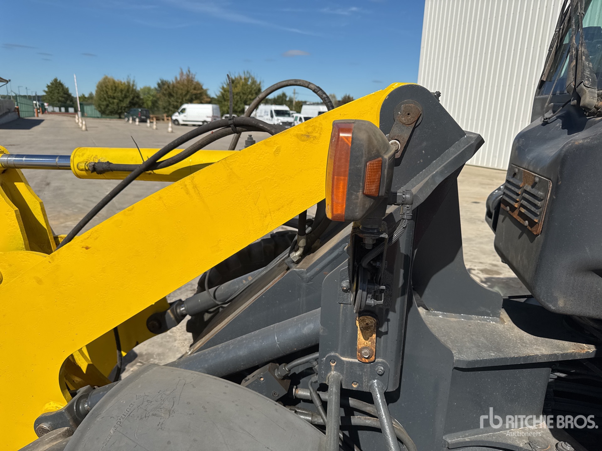 2010 Komatsu WA80-6