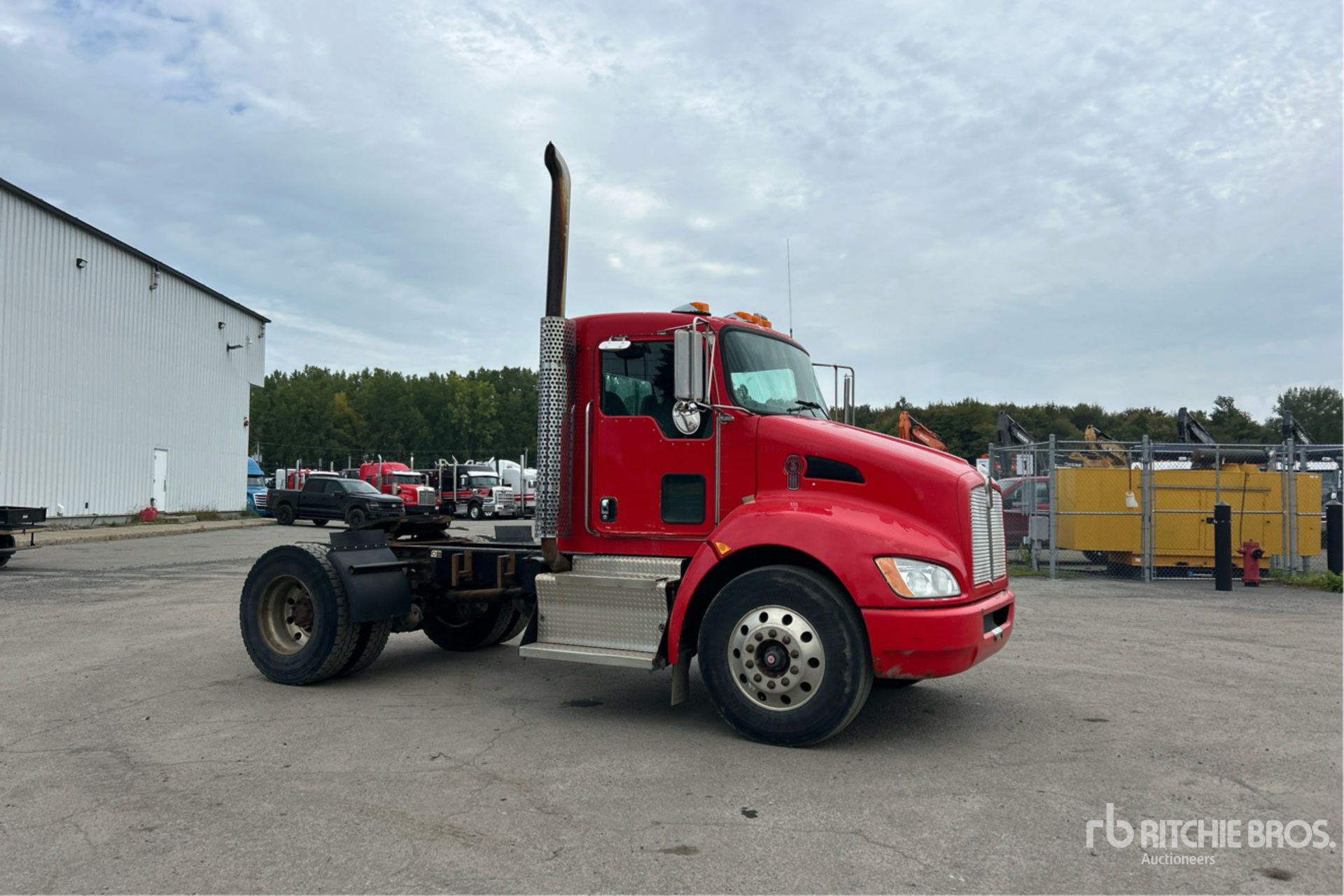 2011 Kenworth T300