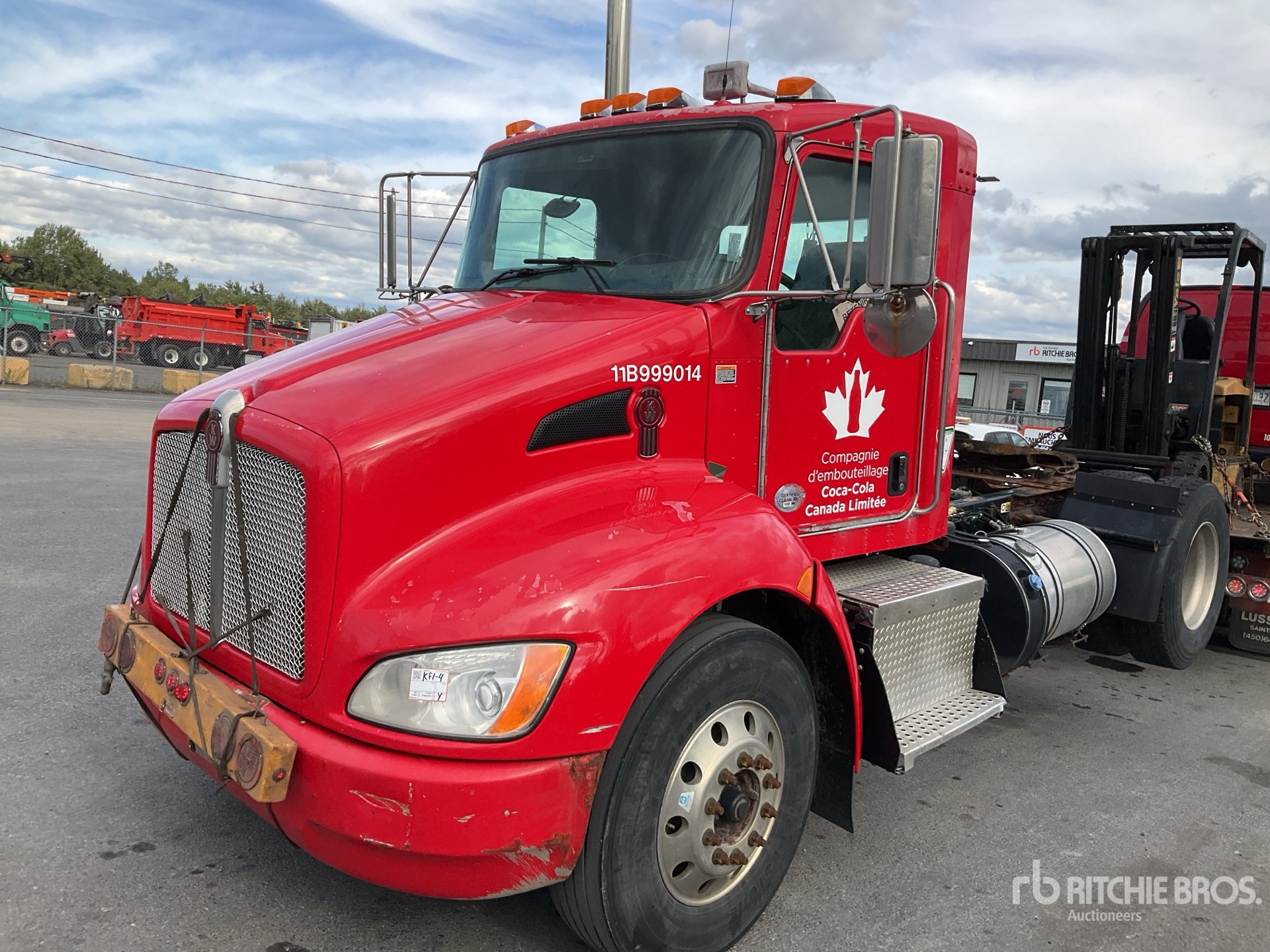 2011 Kenworth T300