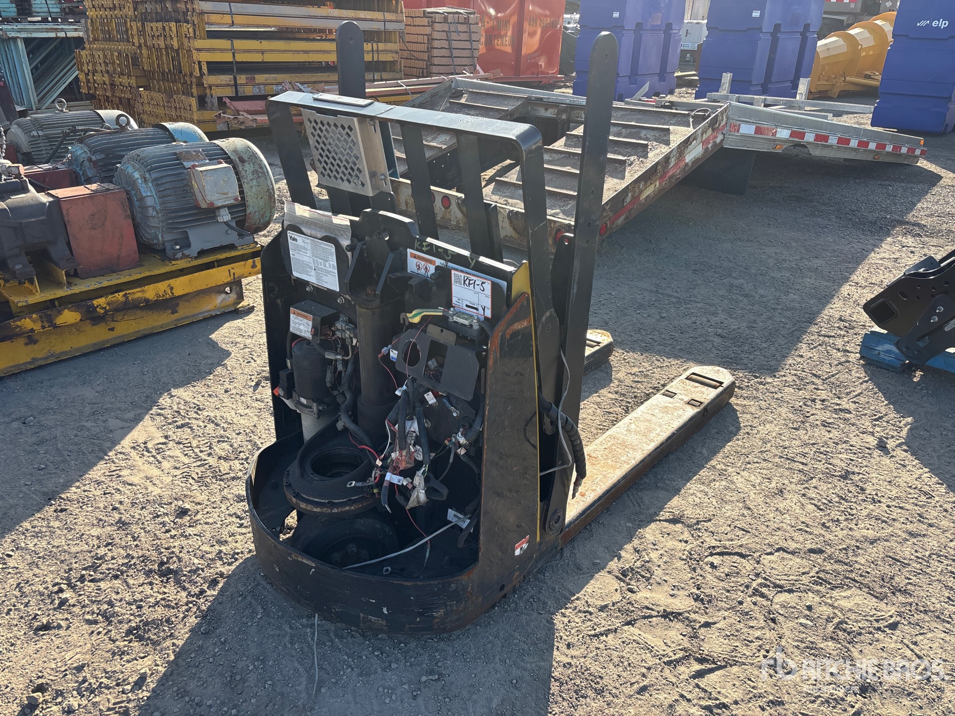 2017 Yale MPB045VG