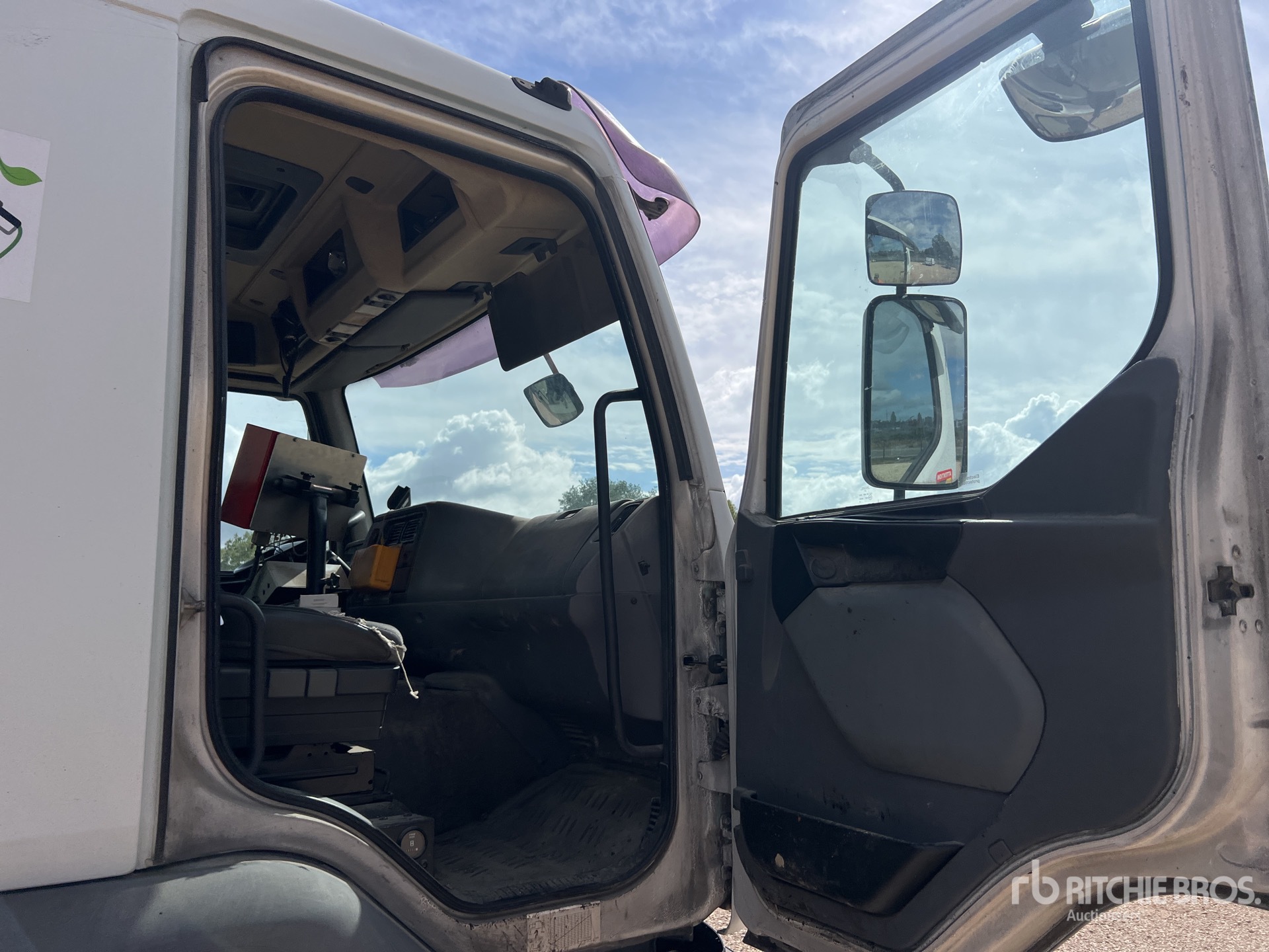 2006 Renault PREMIUM 320.19