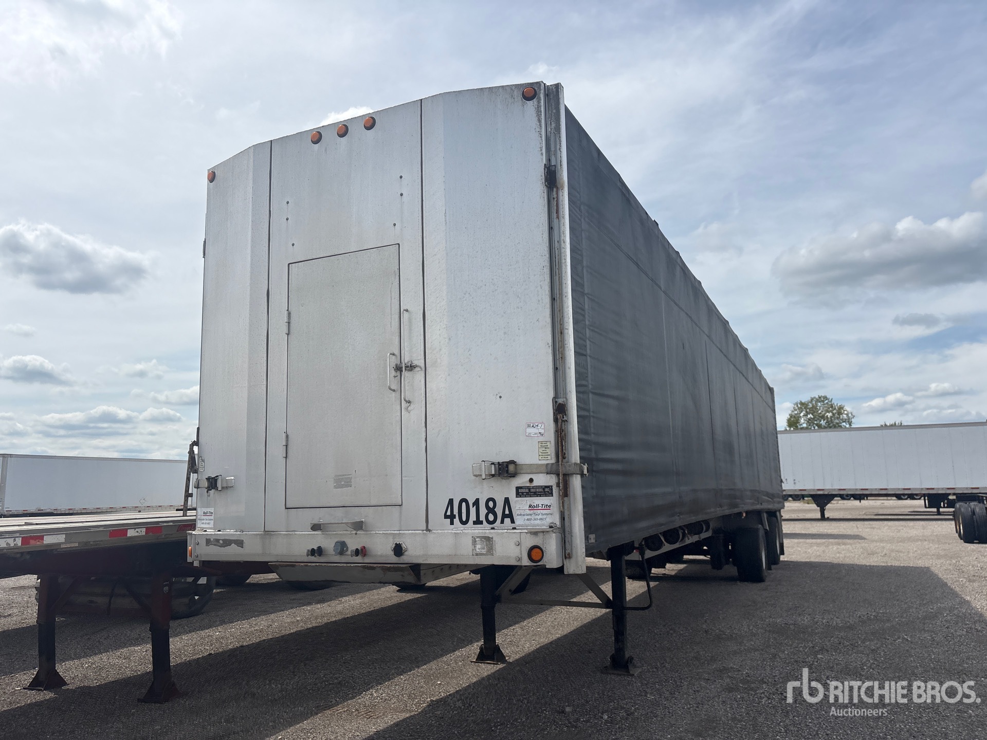 Photo of 2006 Reitnouer 48 ft T/A