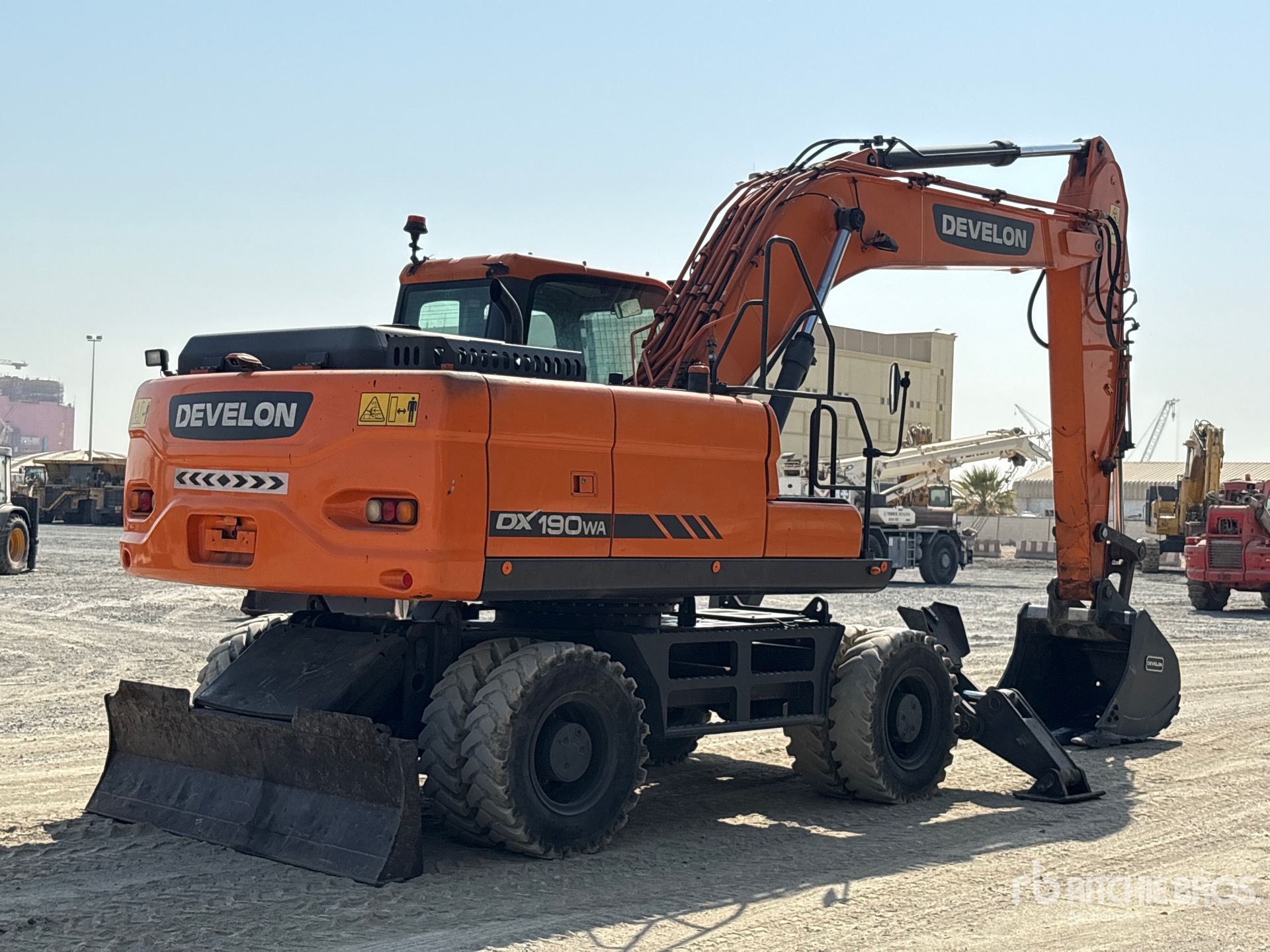2024 Develon DX190WA