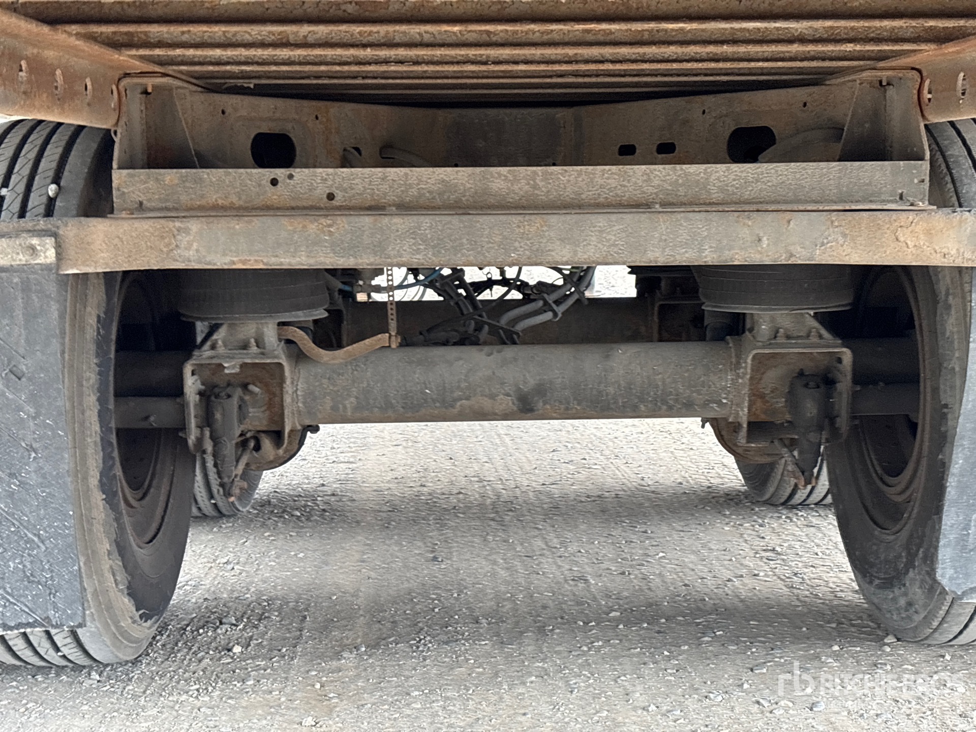 2014 Utility 53 FT T/A
