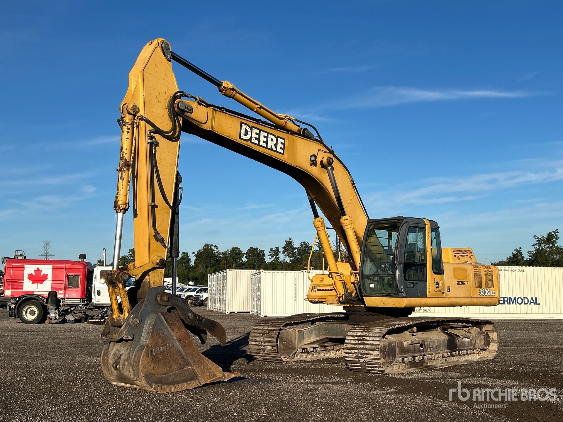 Photo of 2004 John Deere 330C LC