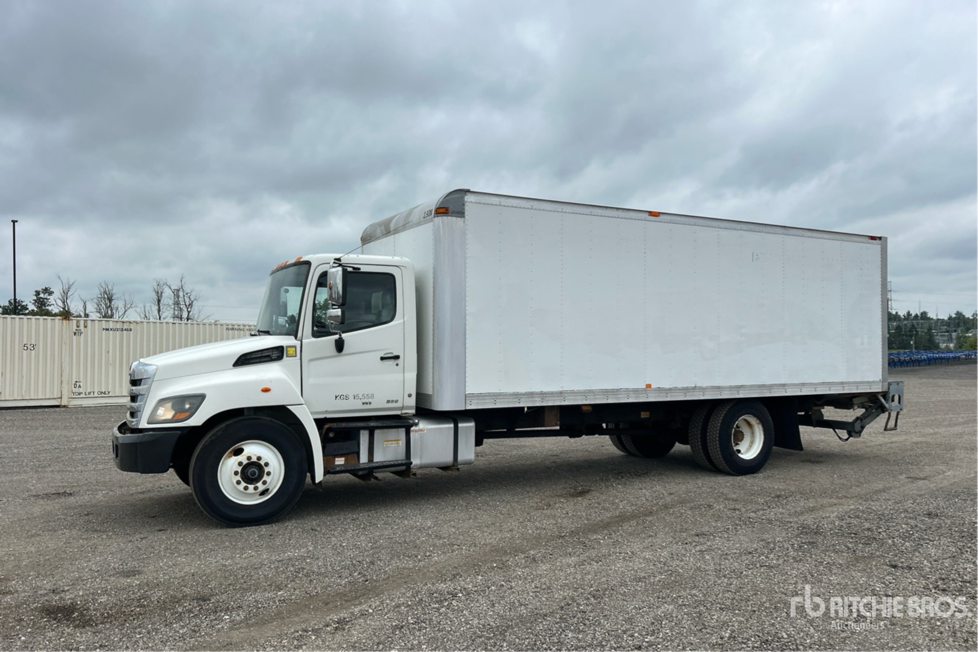 2015 Hino 268