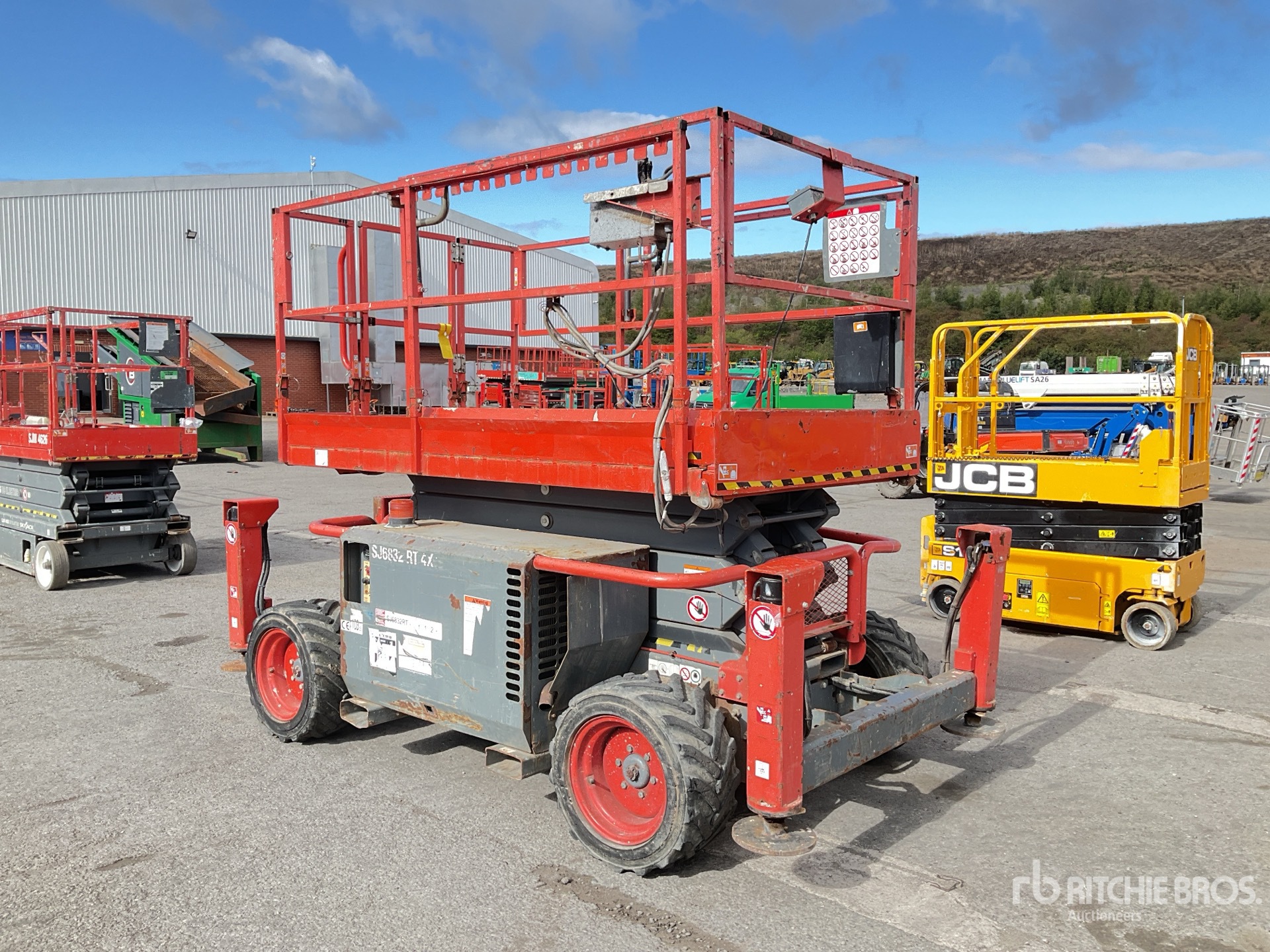 2016 Skyjack SJ6832RT