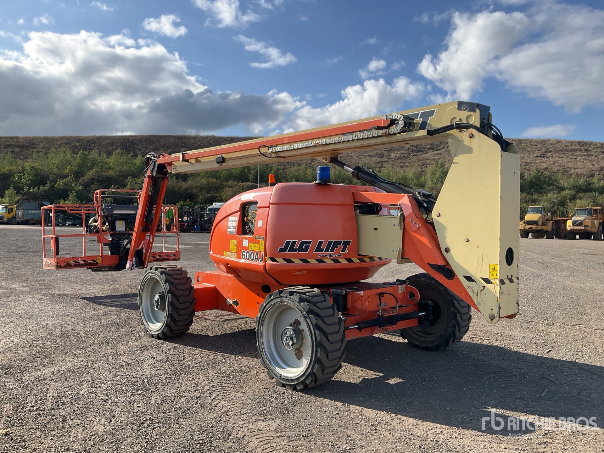 2016 JLG 600AJ