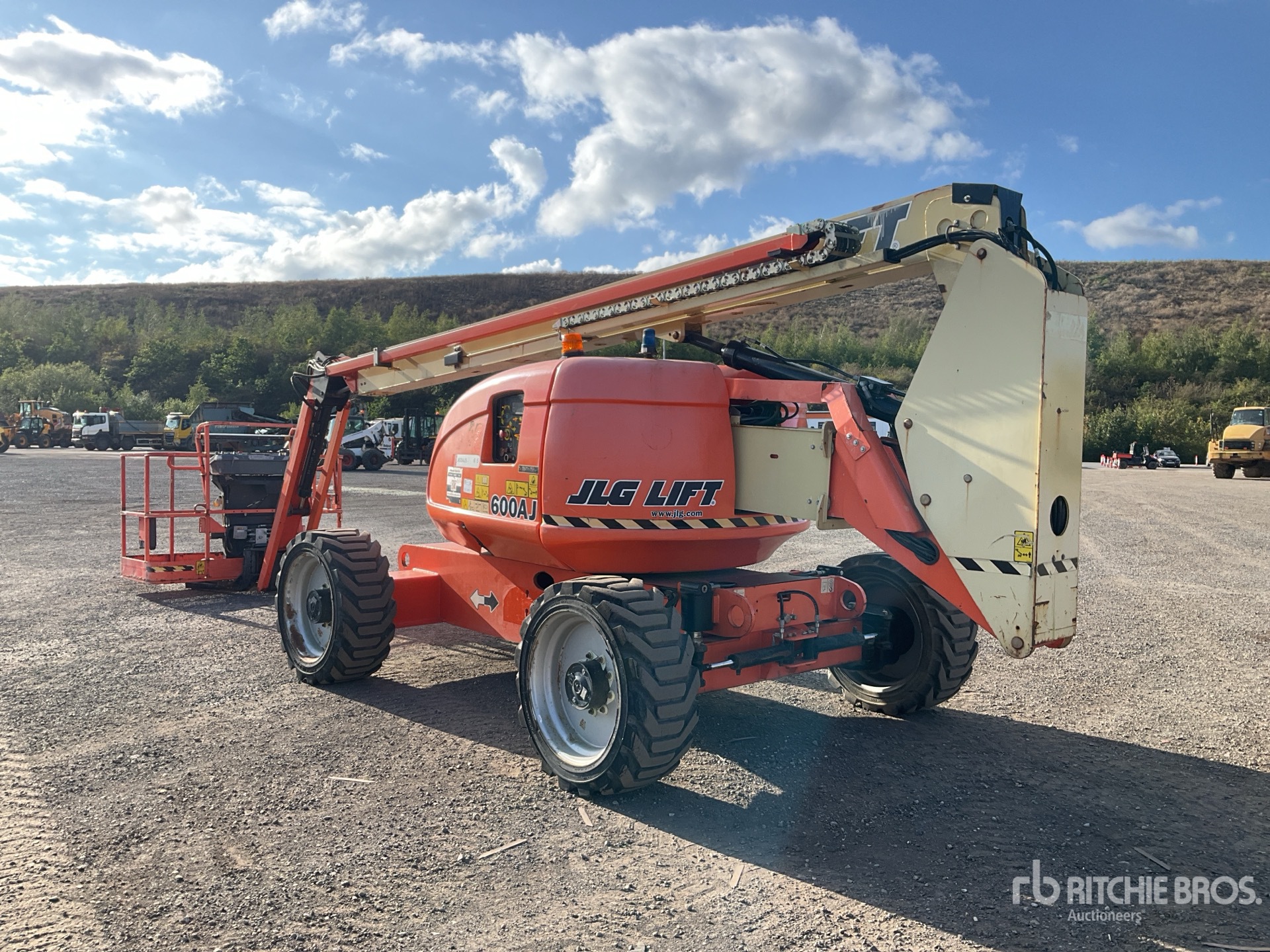 2016 JLG 600AJ
