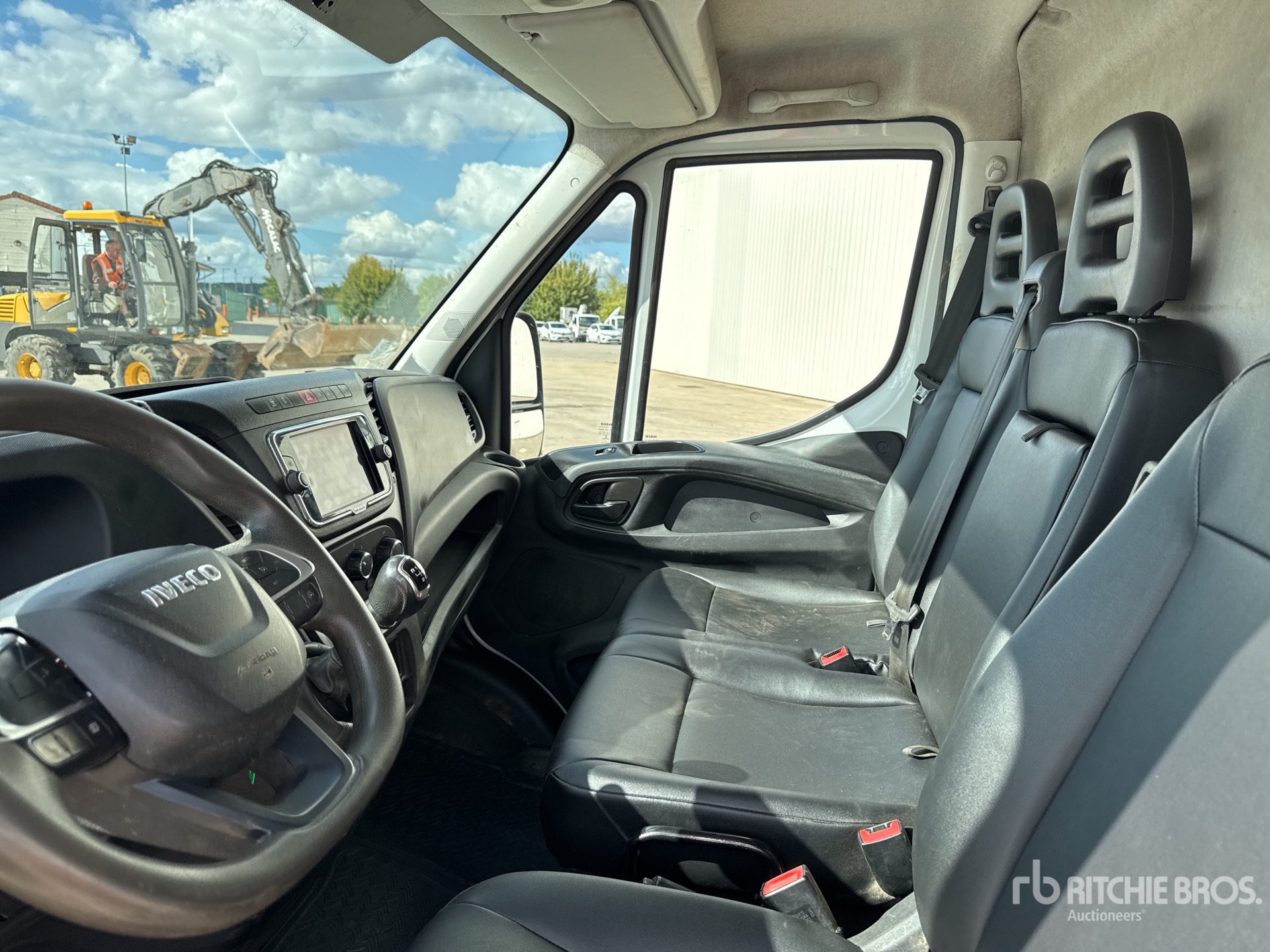 2020 Iveco 35-180