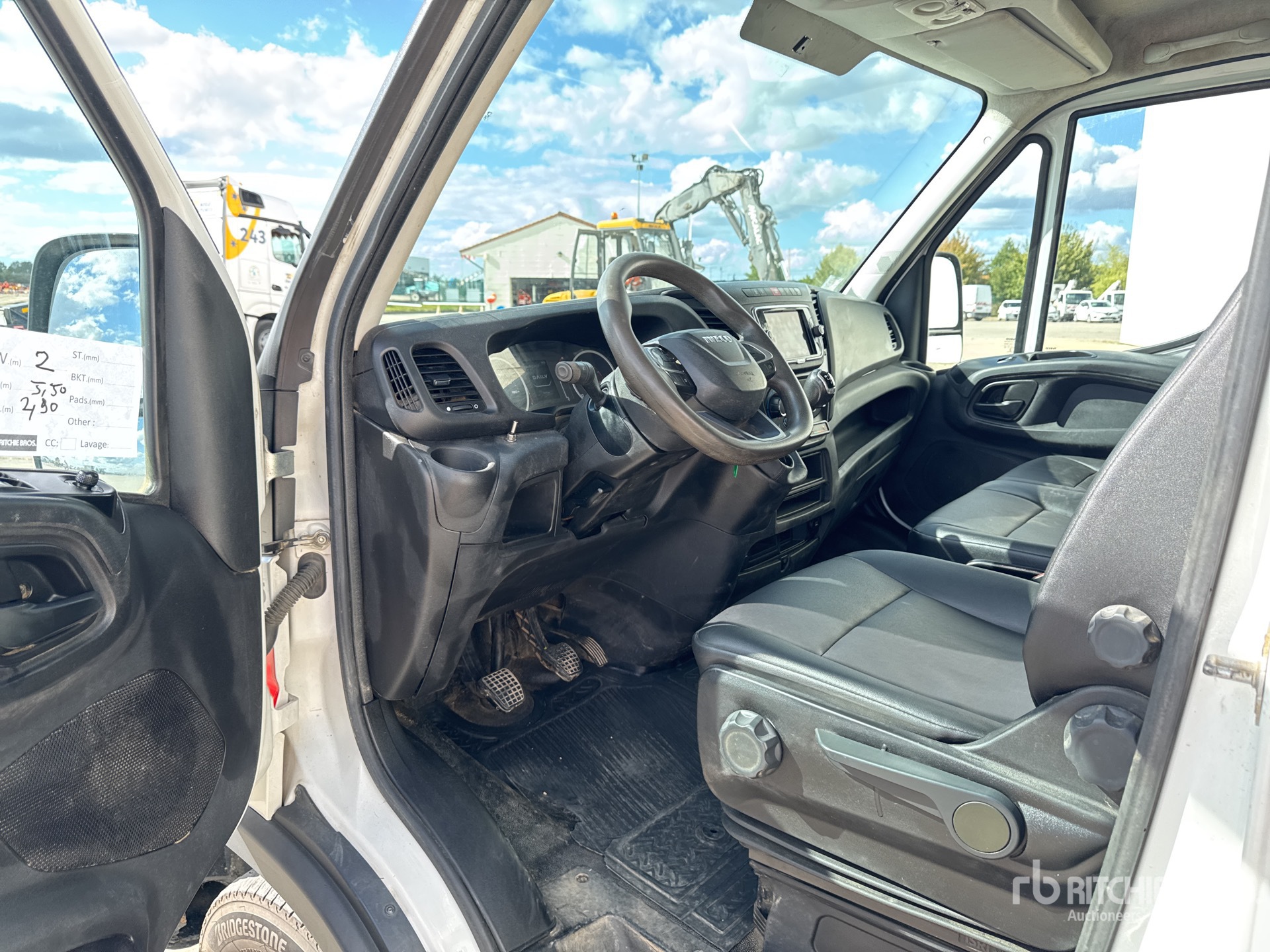 2020 Iveco 35-180
