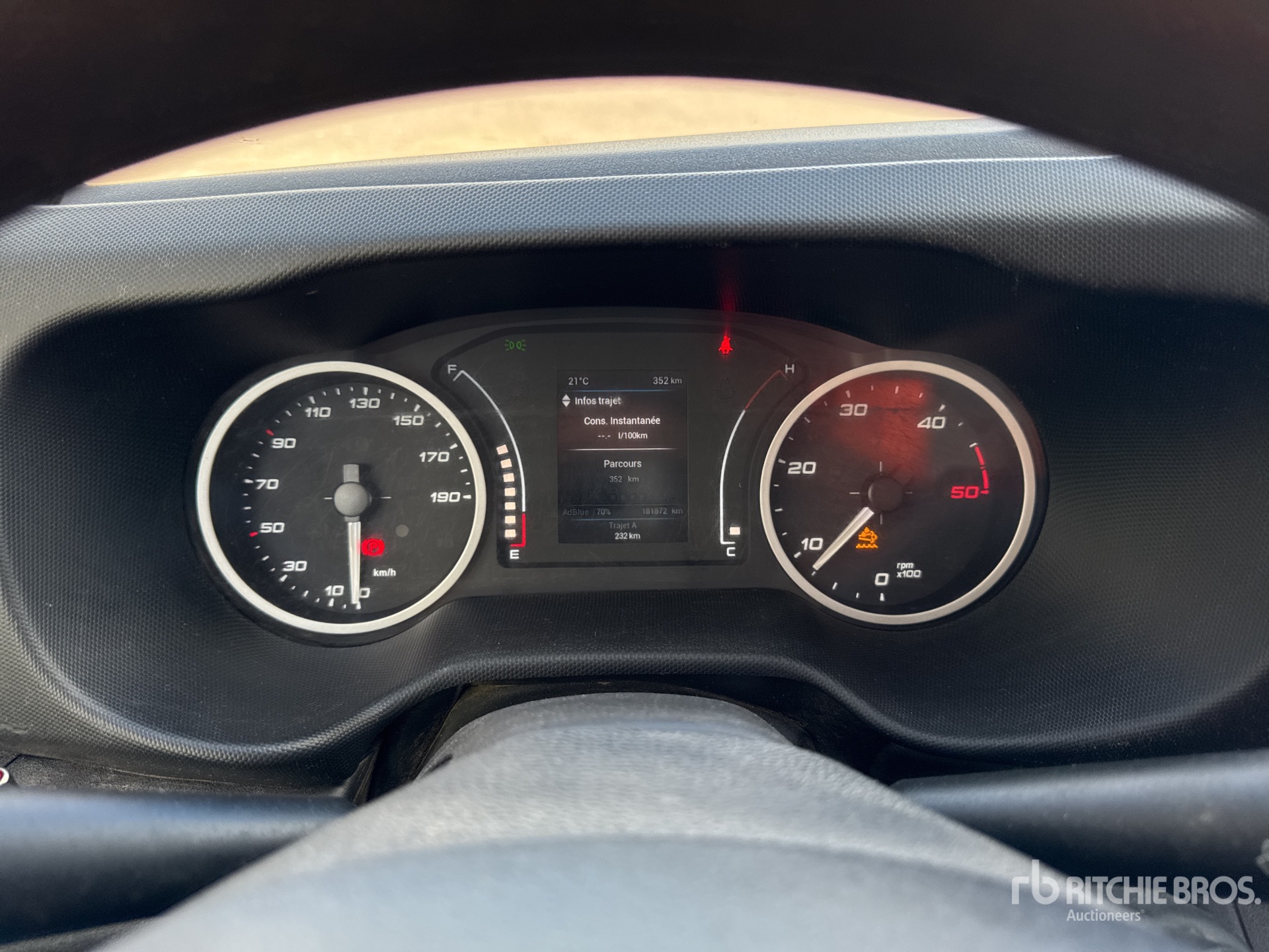 2020 Iveco 35-180