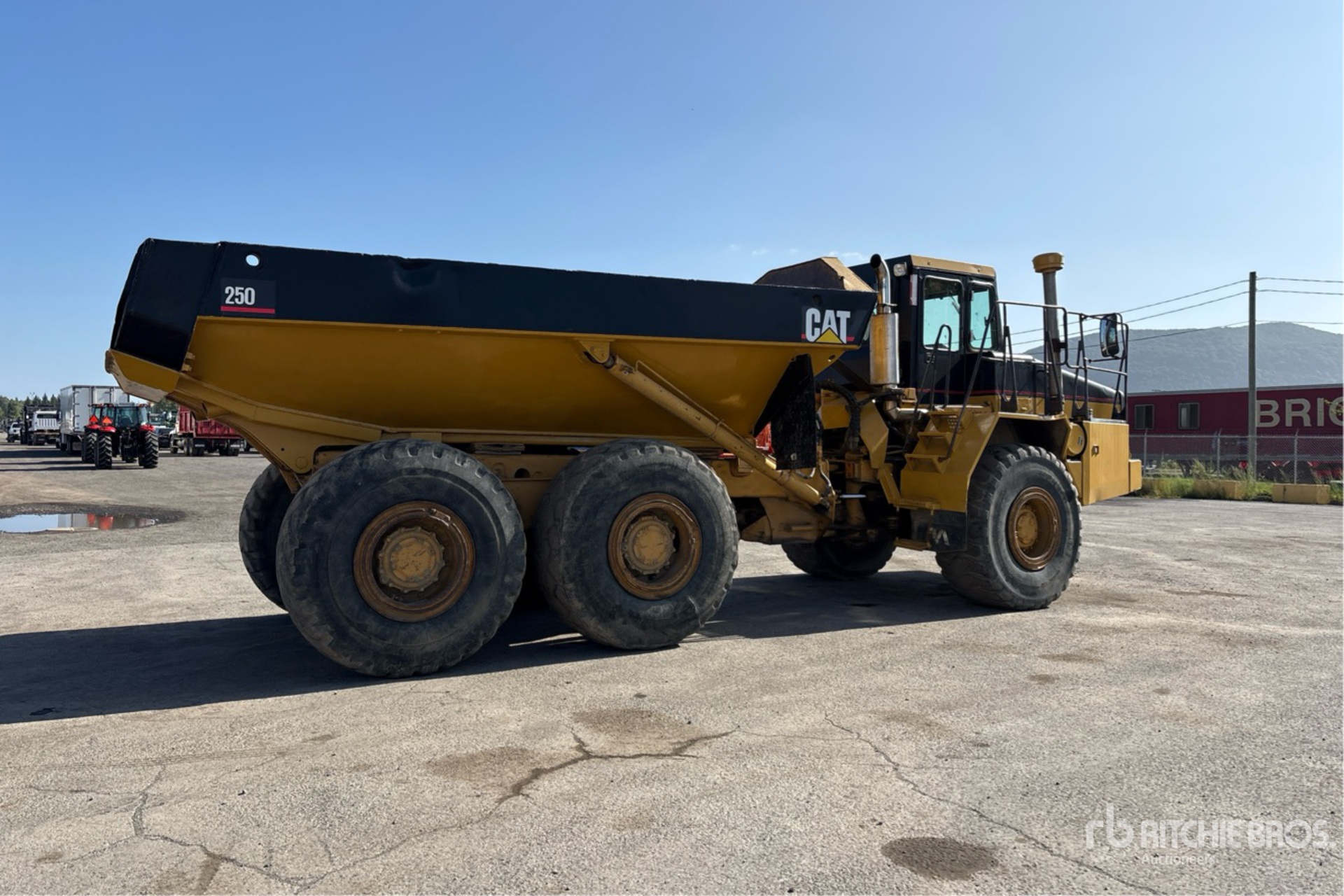 1999 Caterpillar D250E SERIES II