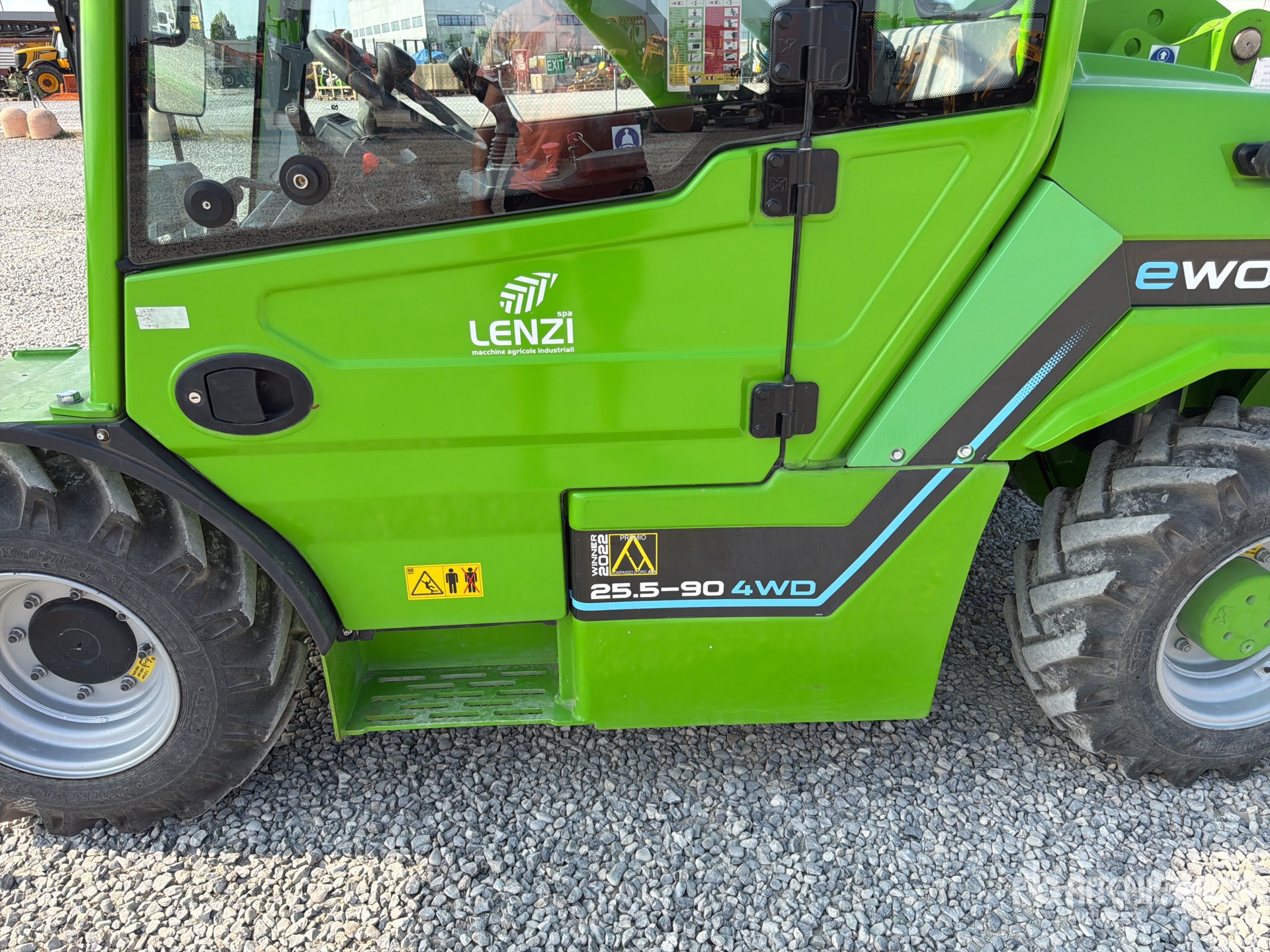 2023 Merlo E-WORKER 25.5-9