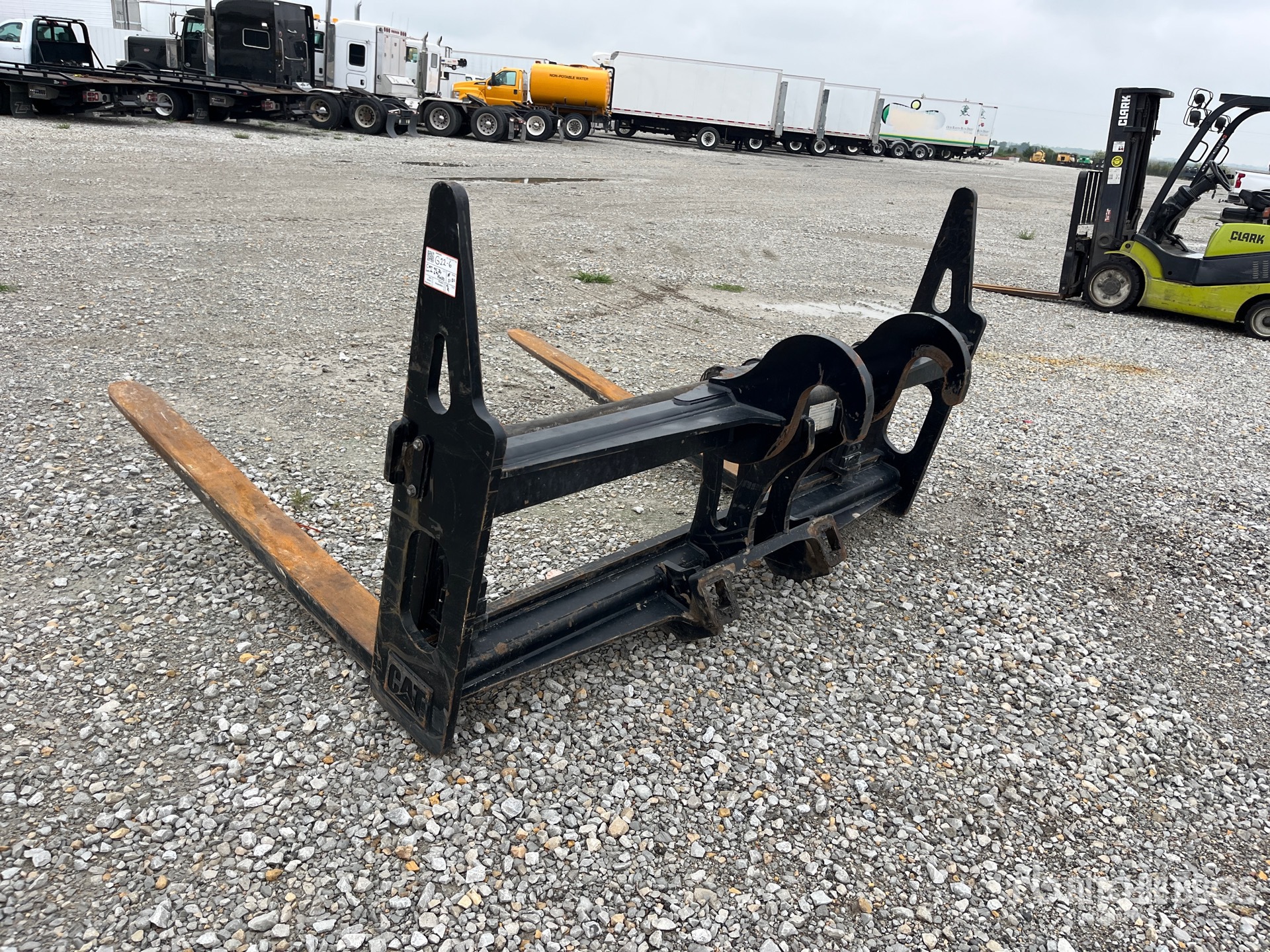 Caterpillar 72 in Q/C - Fits Cat 924, 930,  ...