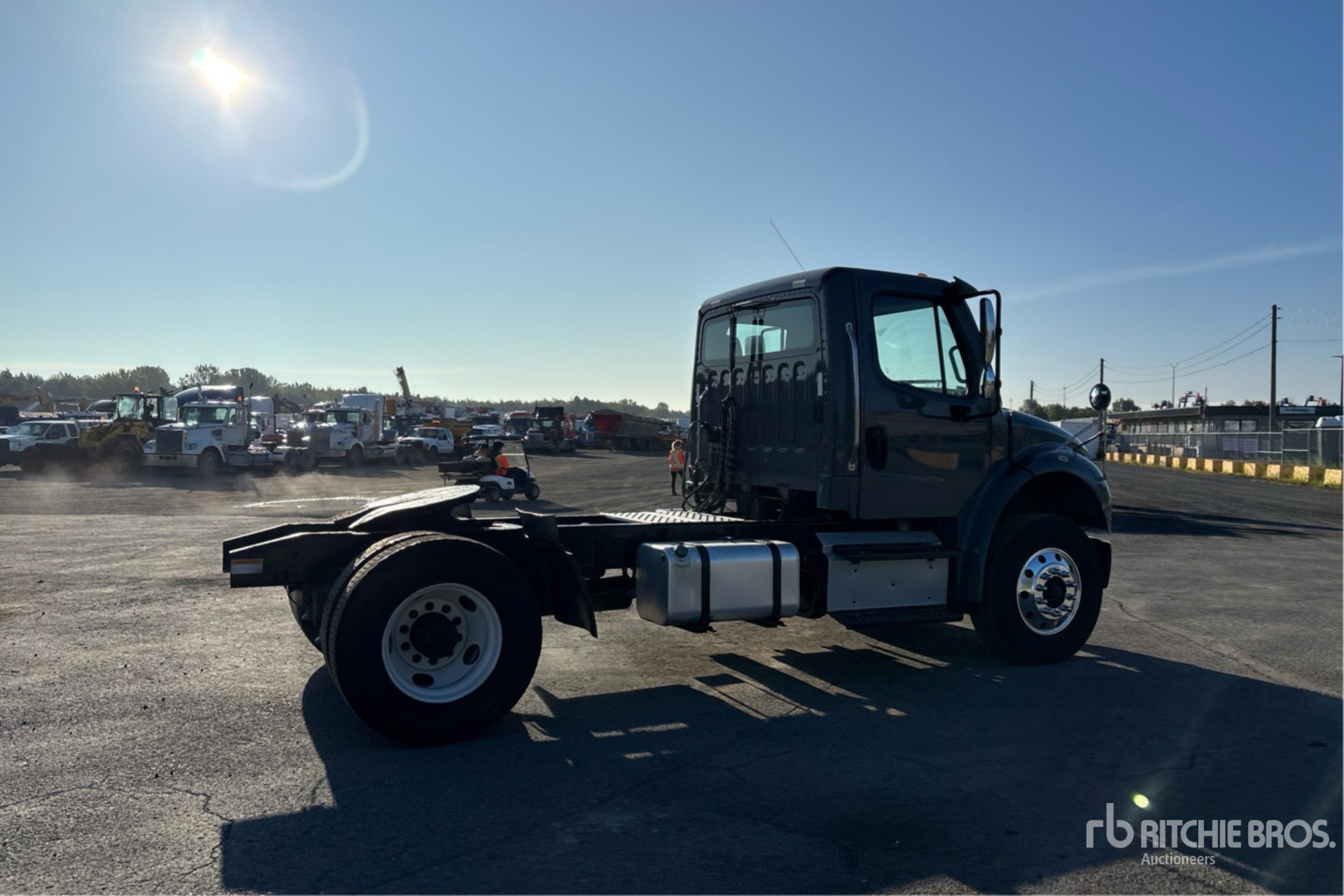 2019 Freightliner M2 106