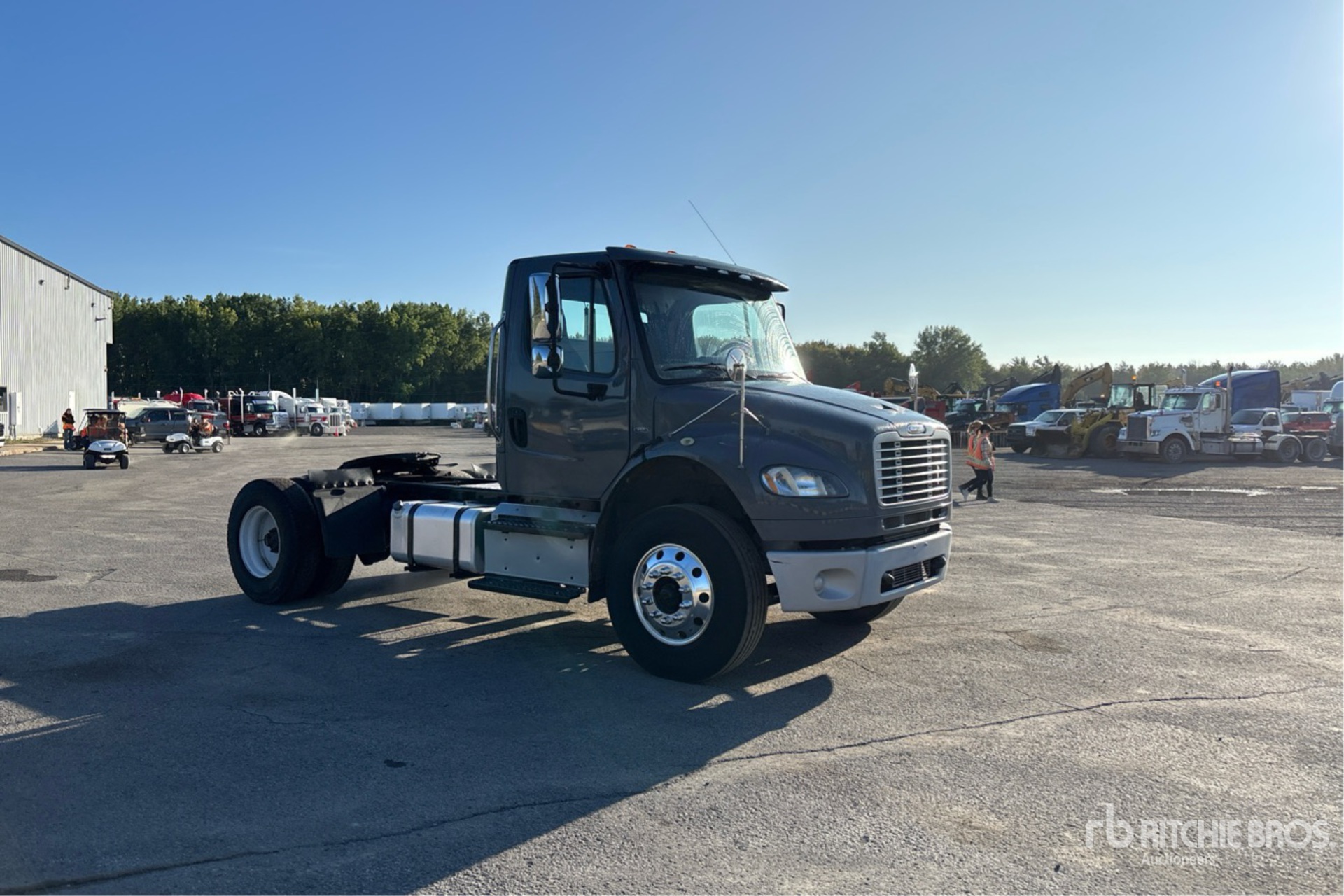 2019 Freightliner M2 106