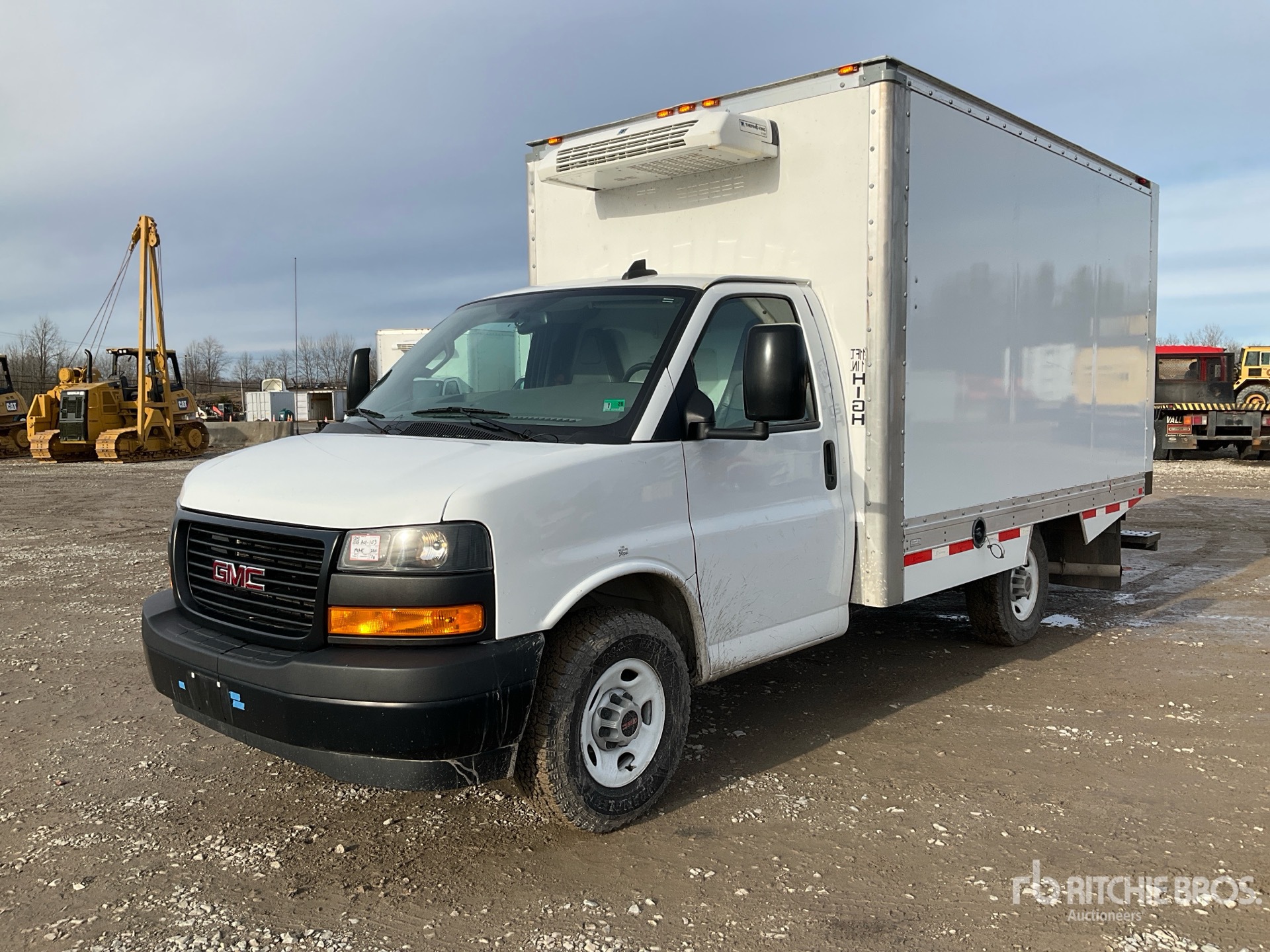 2023 GMC SAVANA G3500