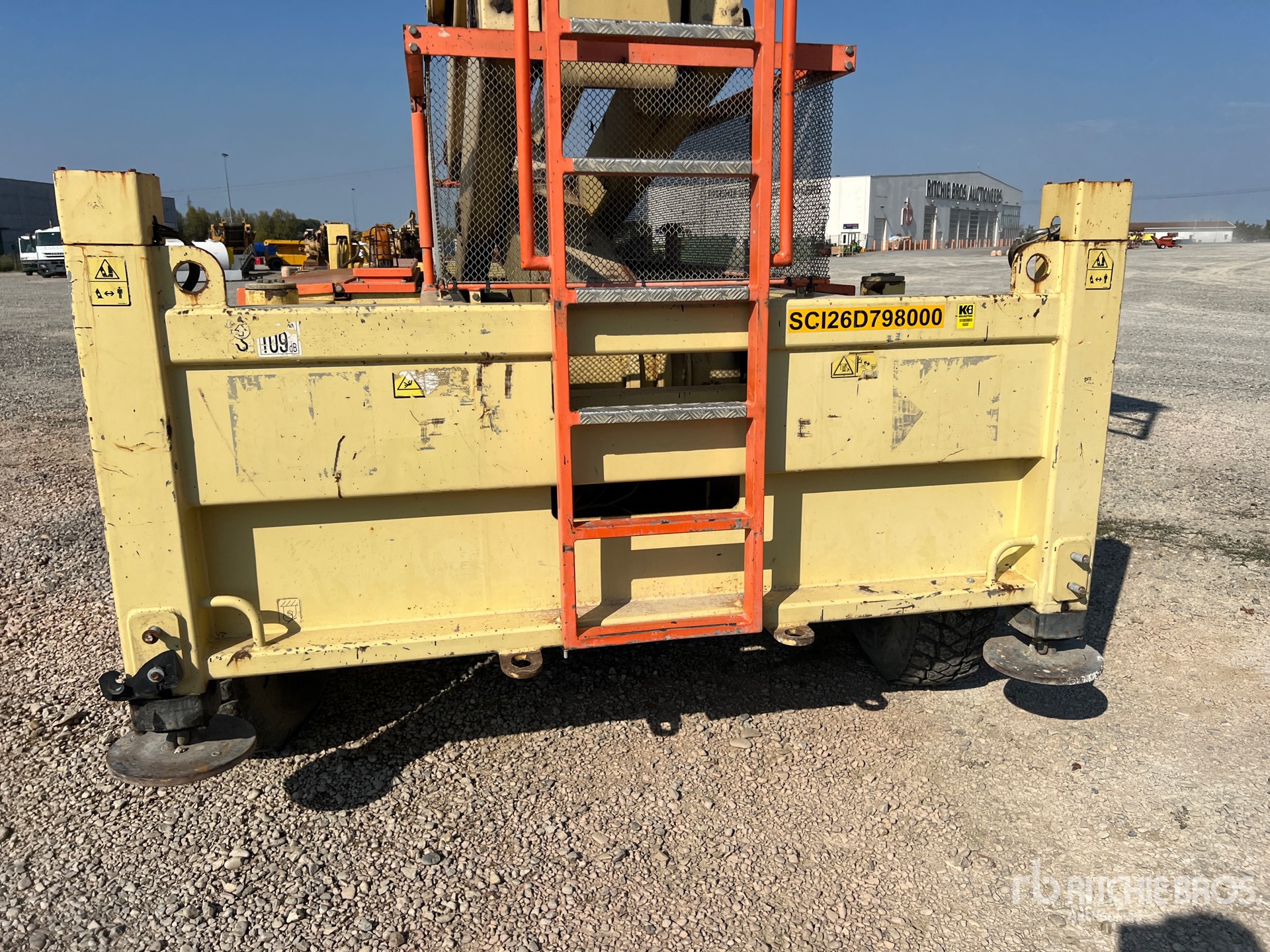 2008 JLG 245-25