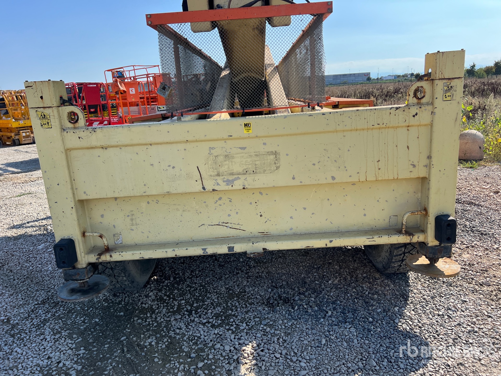 2008 JLG 245-25