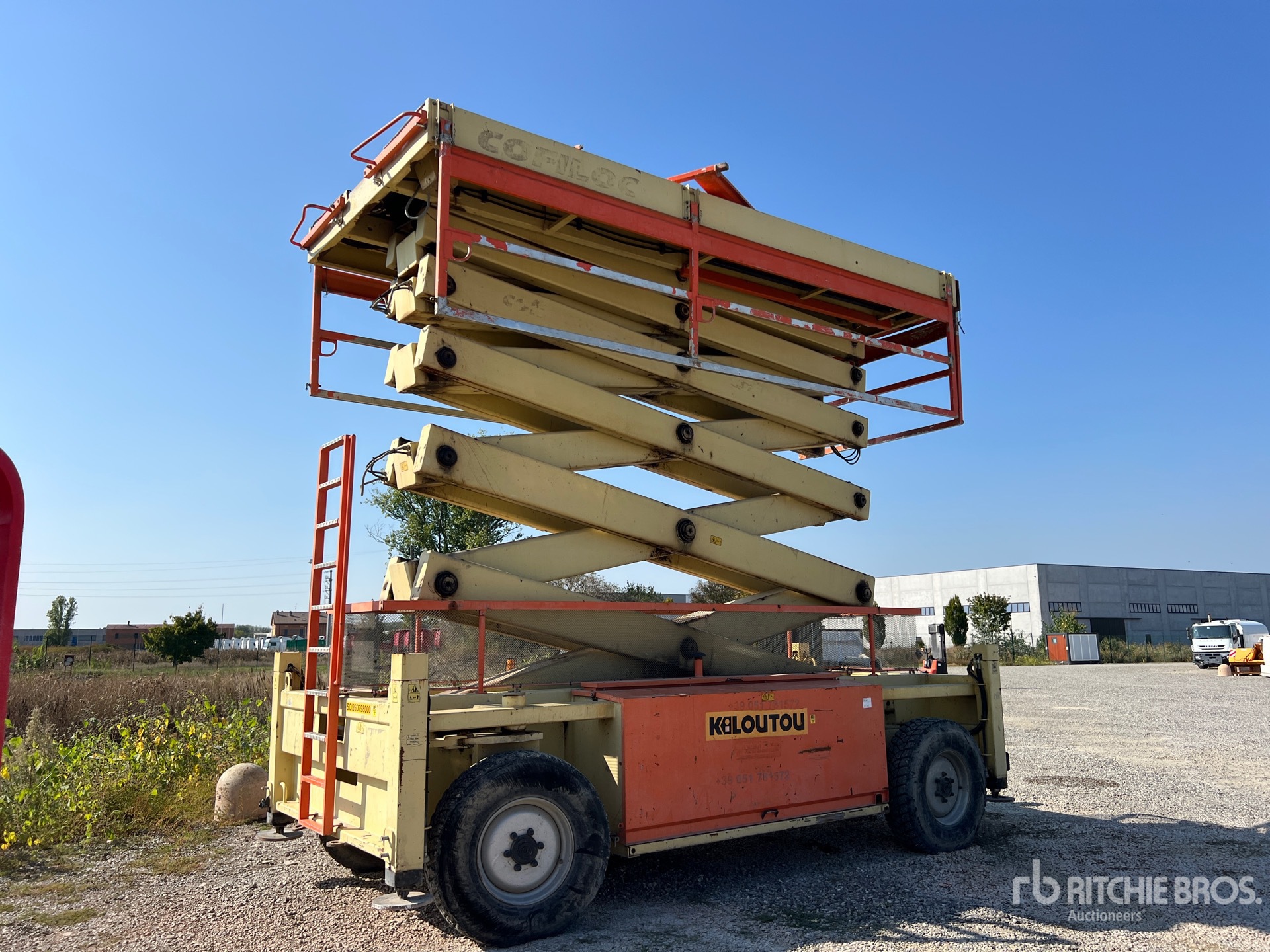 2008 JLG 245-25