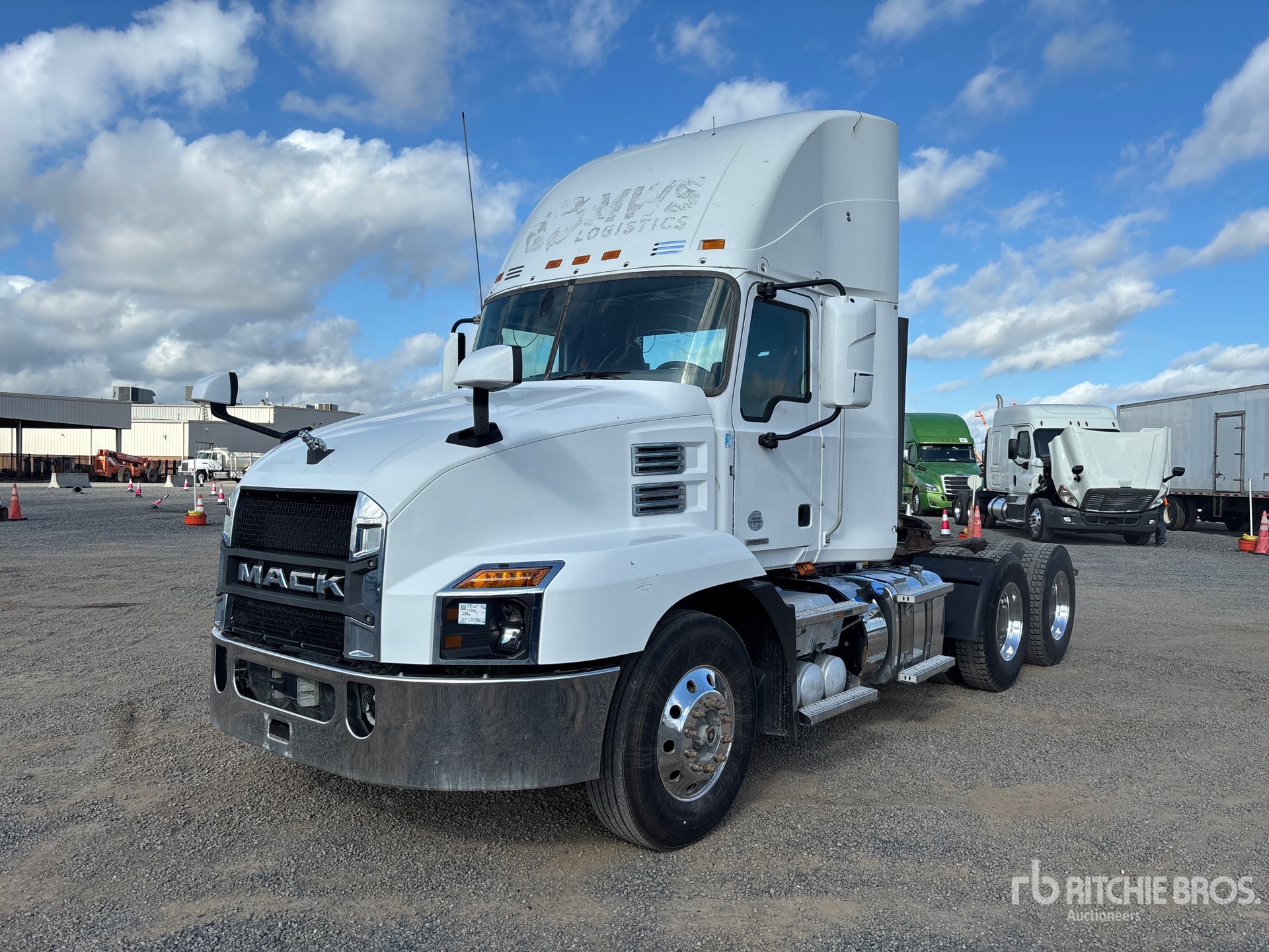 2020 Mack ANTHEM AN64T