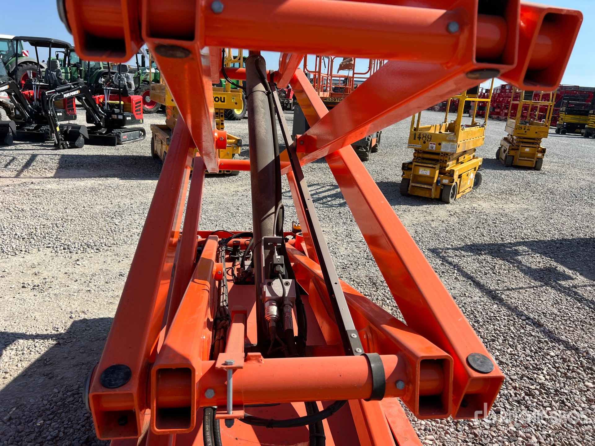 2018 Haulotte COMPACT8