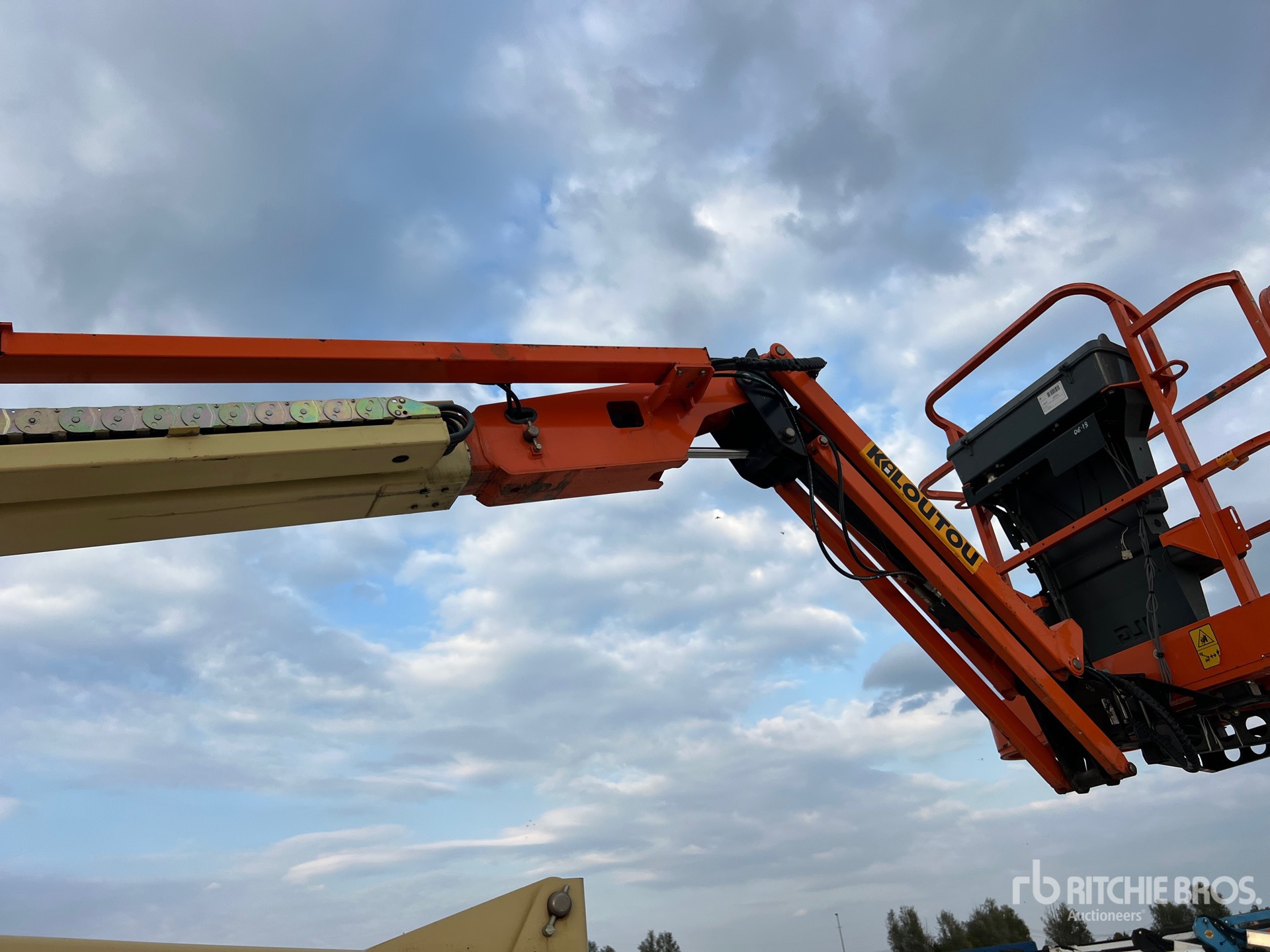 2015 JLG 450AJ SERIES LL