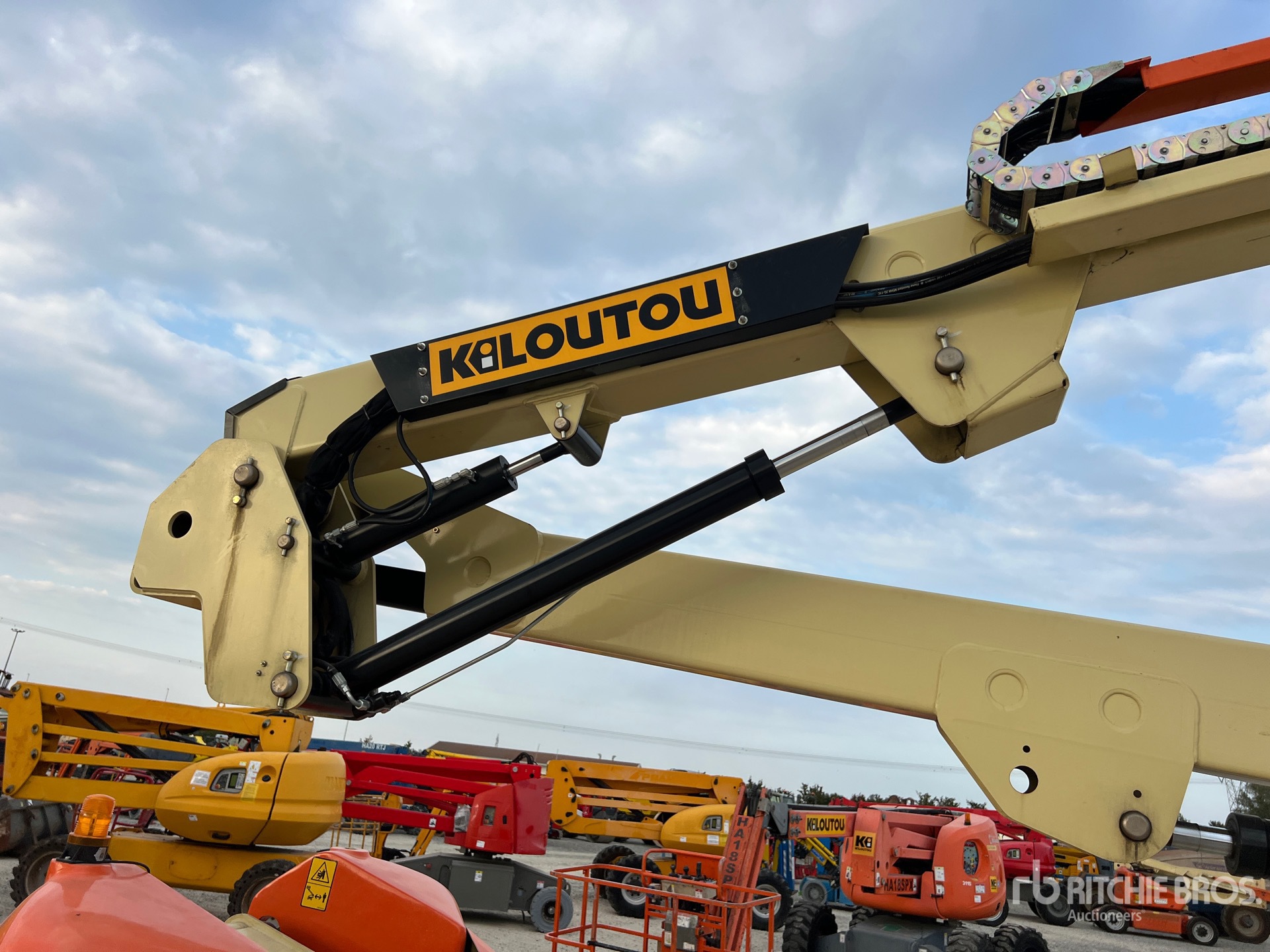 2015 JLG 450AJ SERIES LL