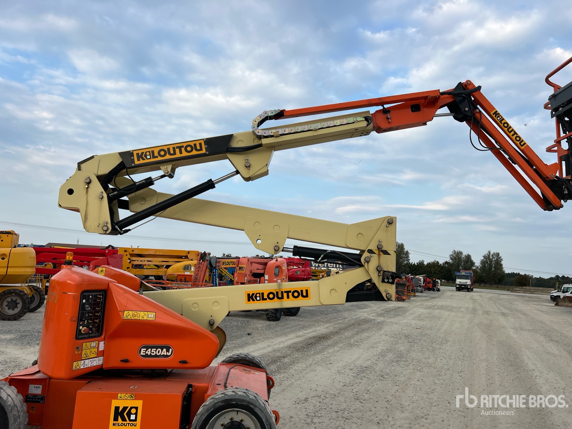 2015 JLG 450AJ SERIES LL