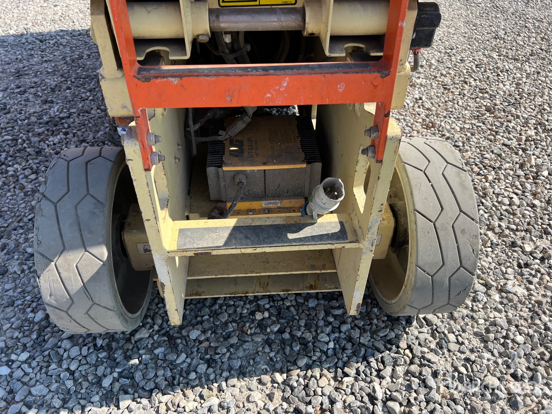 2018 JLG 2632ES