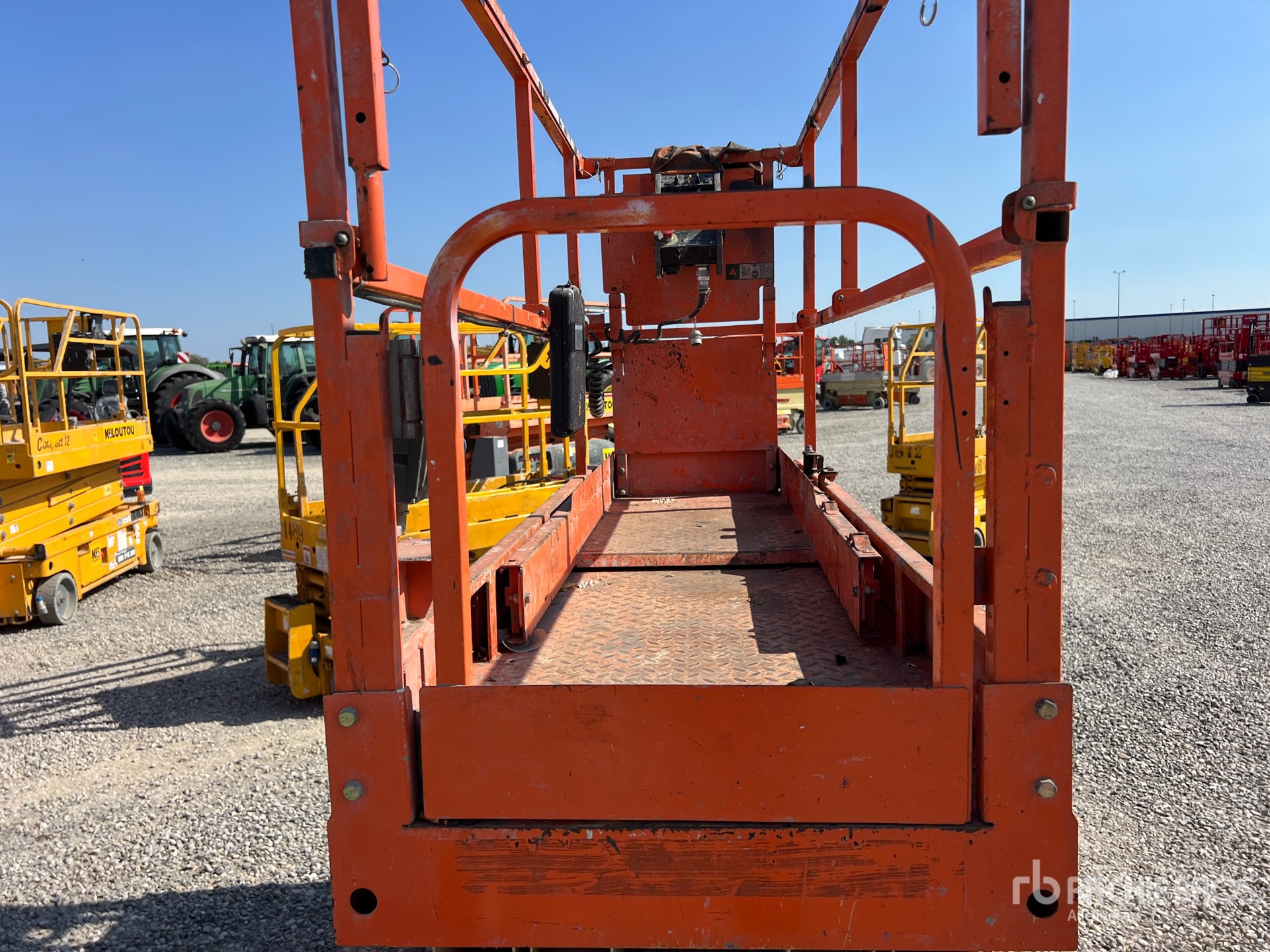 2018 JLG 2632ES