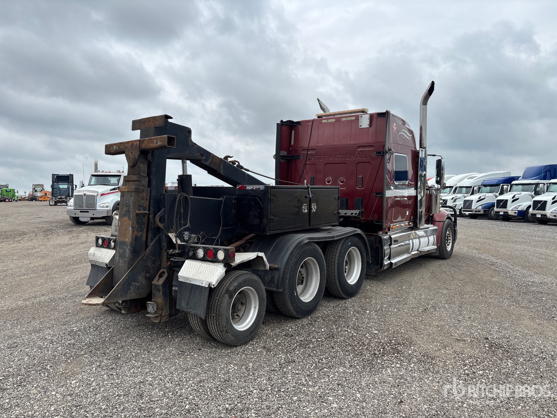2010 International LONESTAR