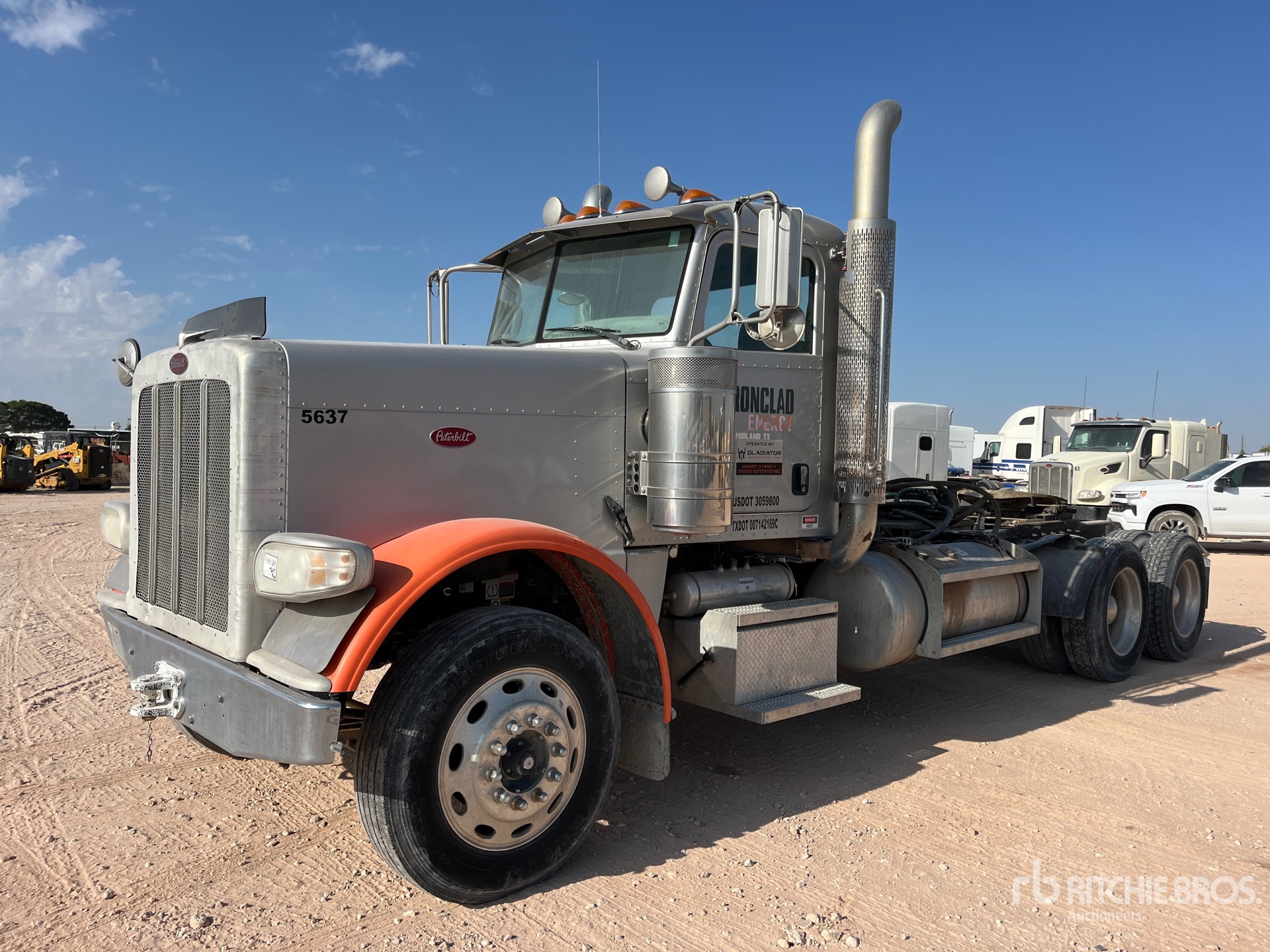 2015 Peterbilt 389