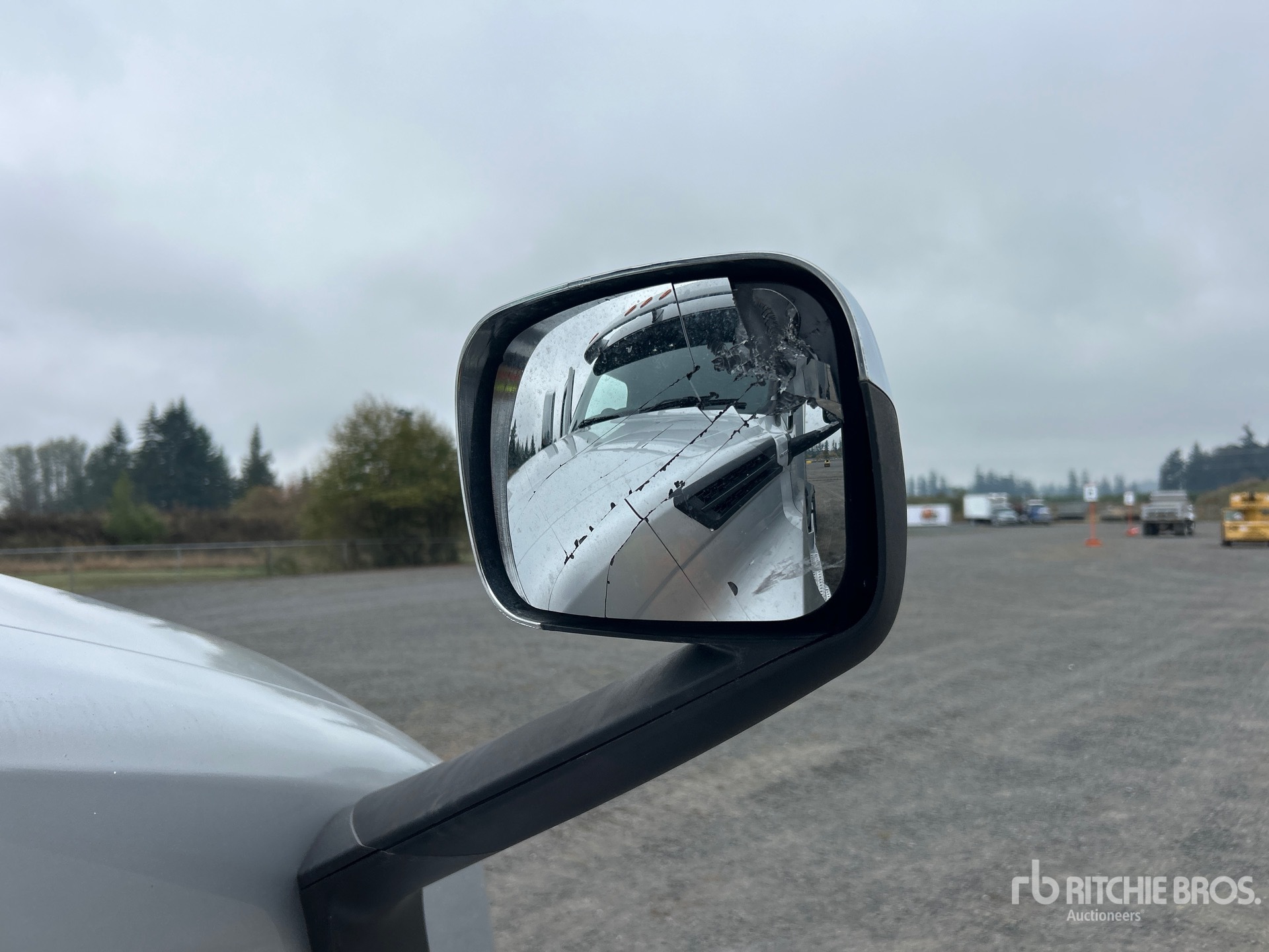 2023 Freightliner CASCADIA 126
