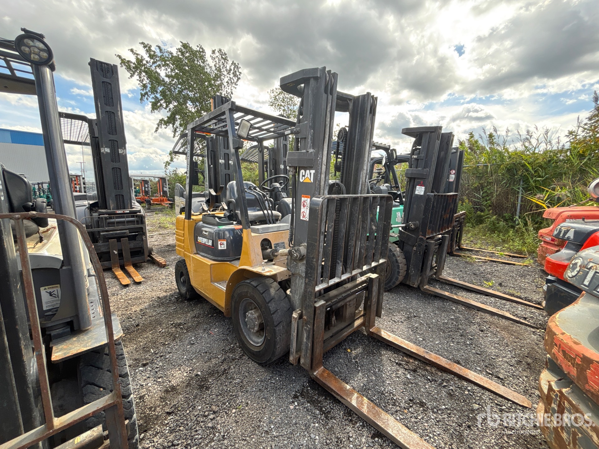 1999 Caterpillar GP25
