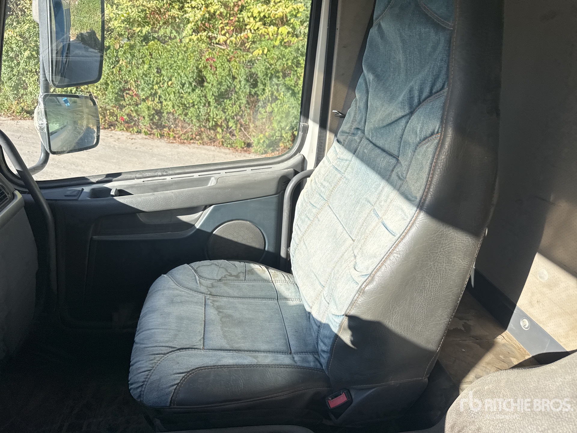 2012 Volvo FMX460