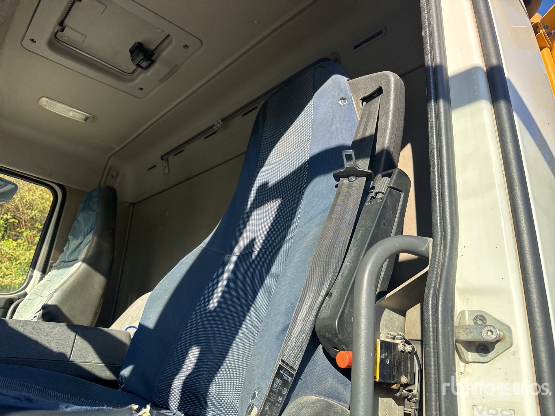 2012 Volvo FMX460