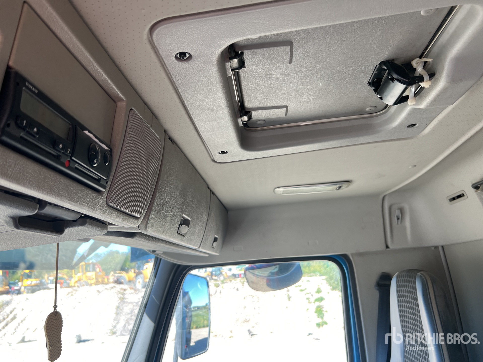 2013 Volvo FMX460