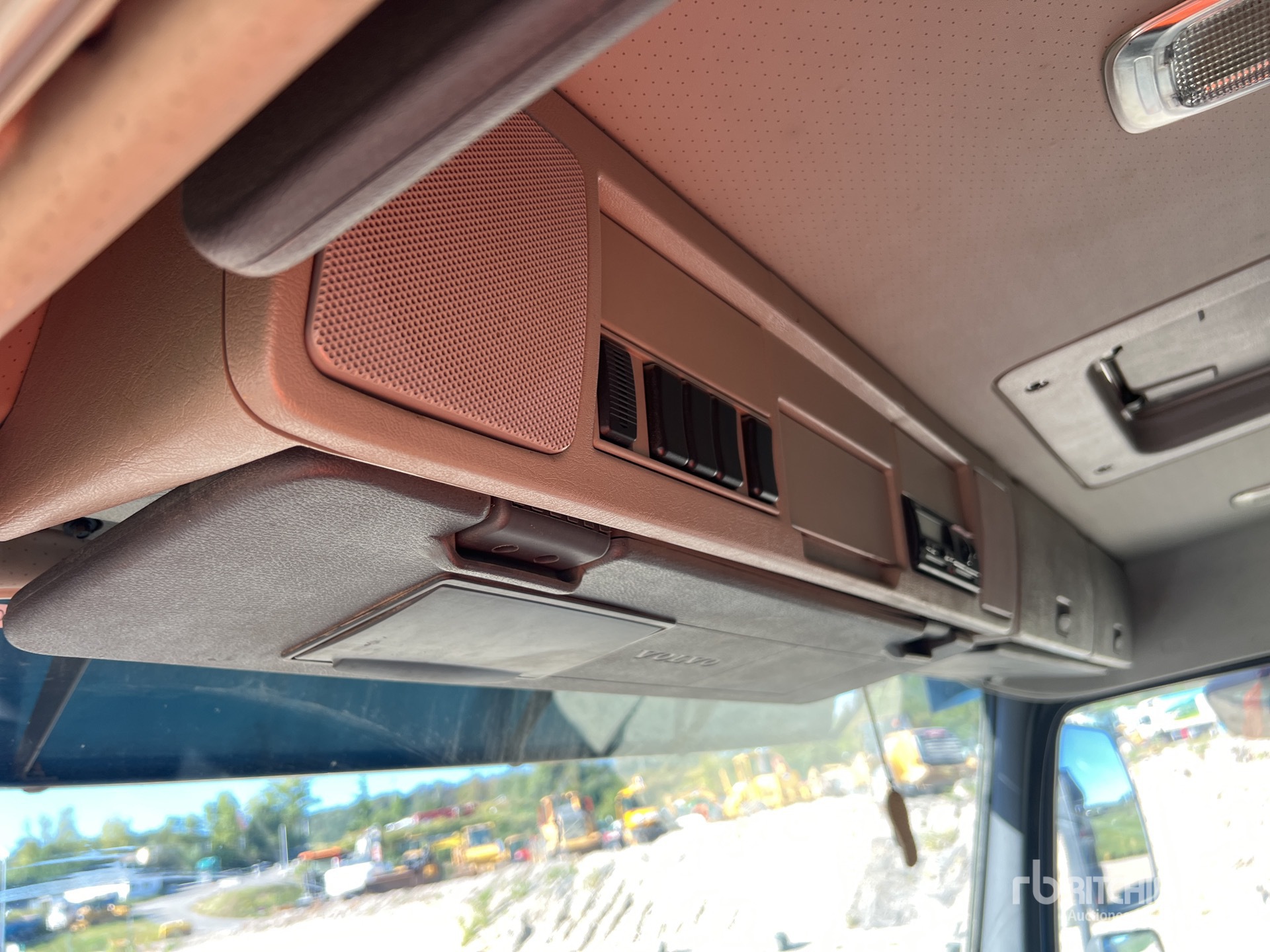 2013 Volvo FMX460