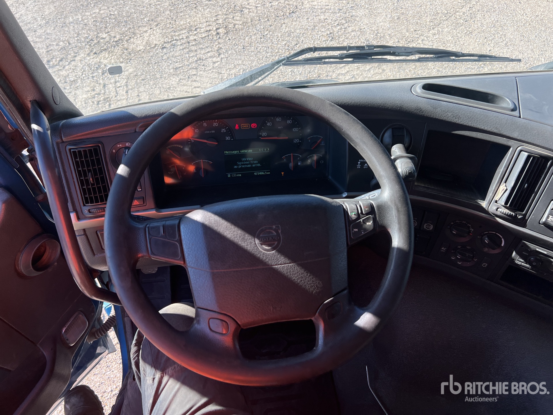 2013 Volvo FMX460