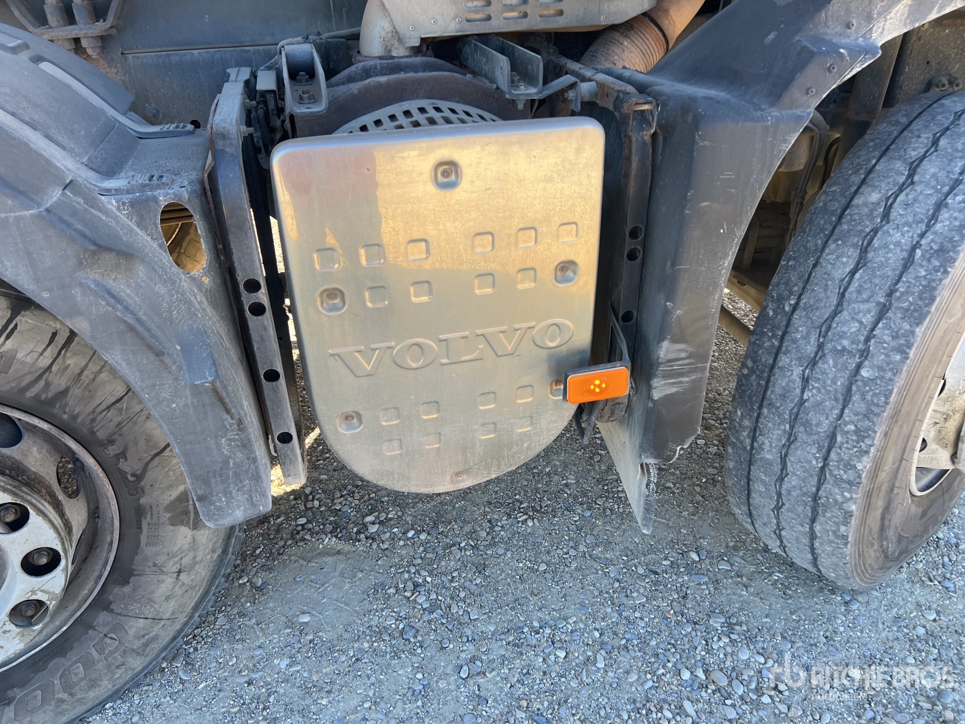 2013 Volvo FMX460