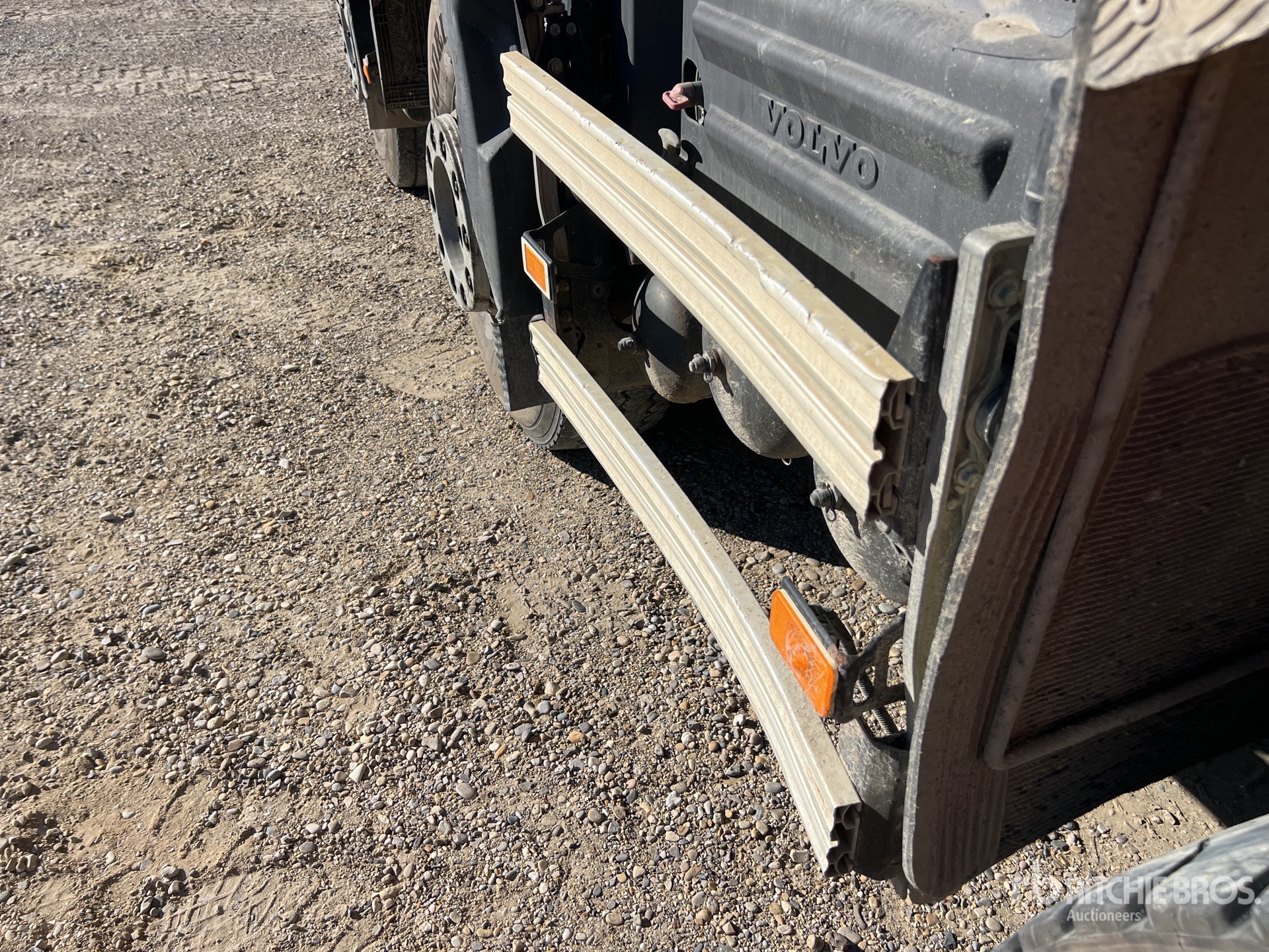 2013 Volvo FMX460