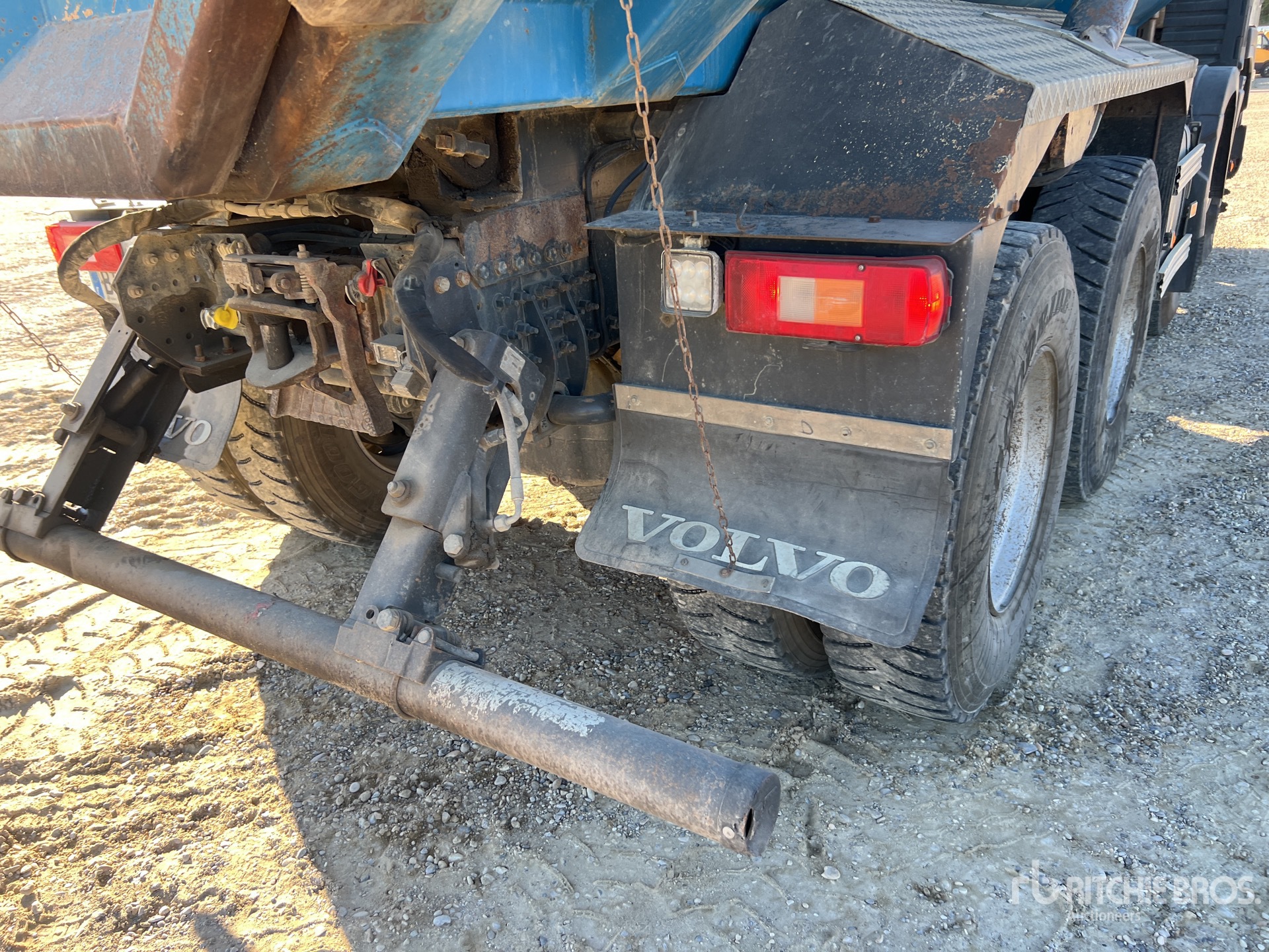 2011 Volvo FMX460