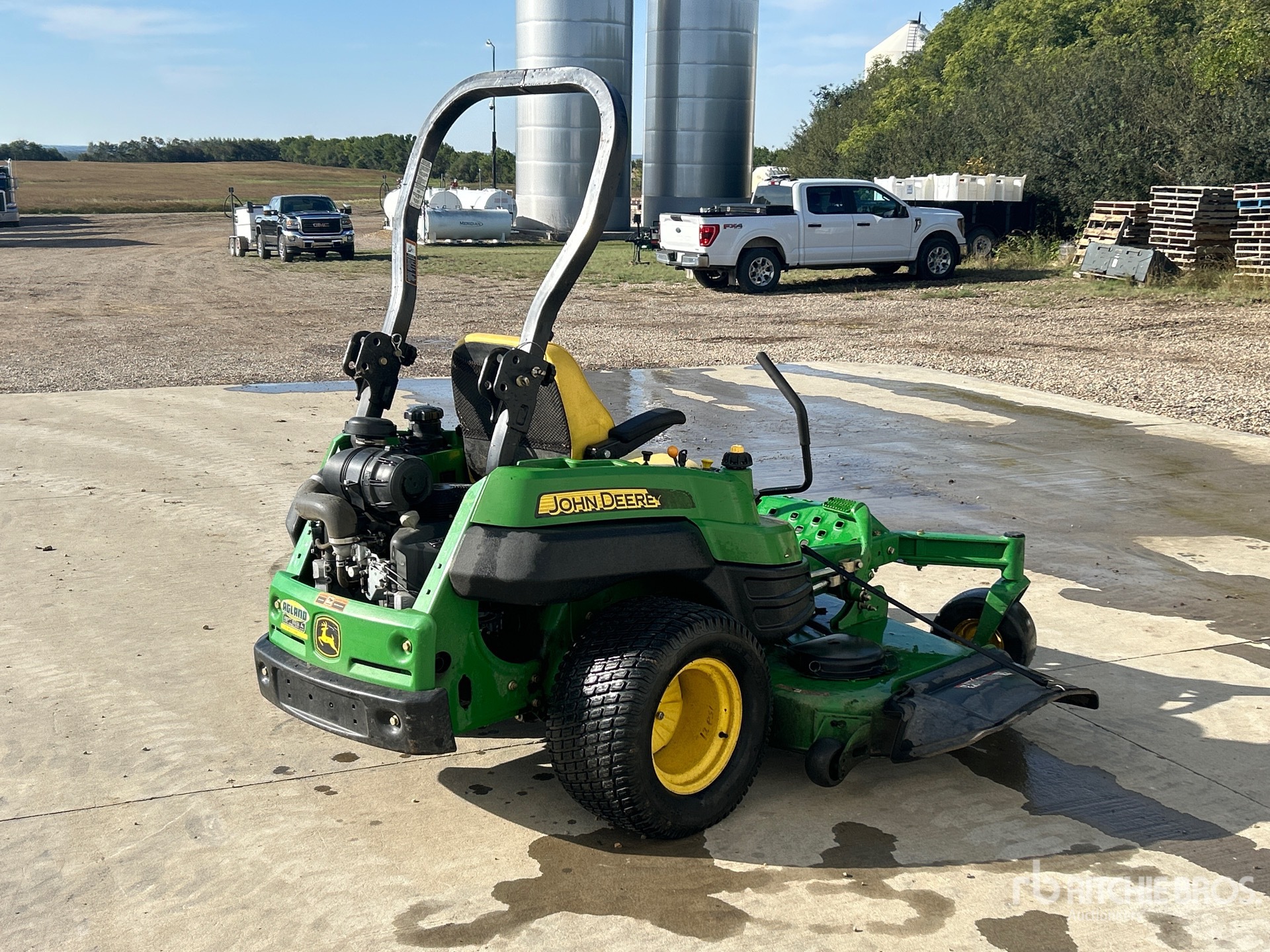 John Deere Z830A