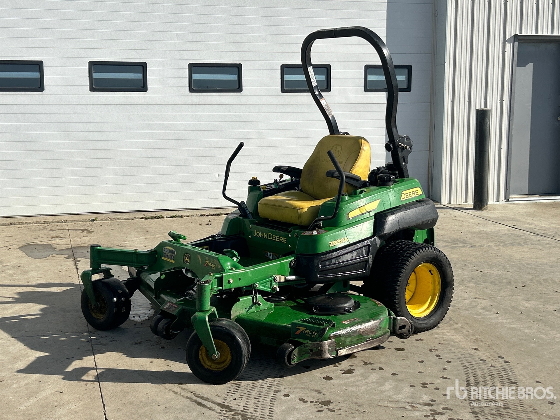  John Deere Z830A
