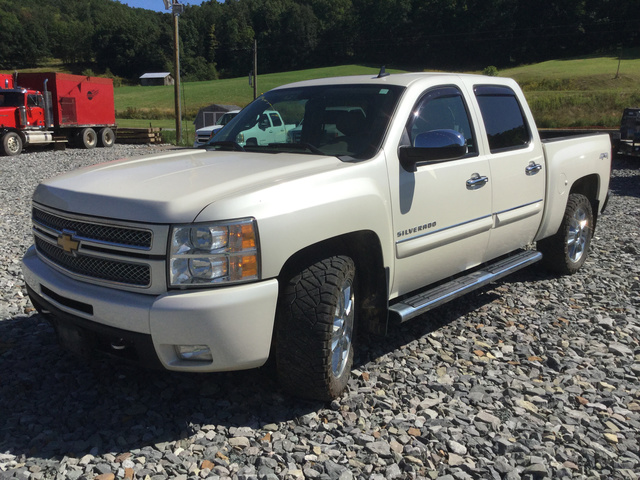 2013 Chevrolet Silverado K1500 LTZ 4x4 Crew Cab Pickup