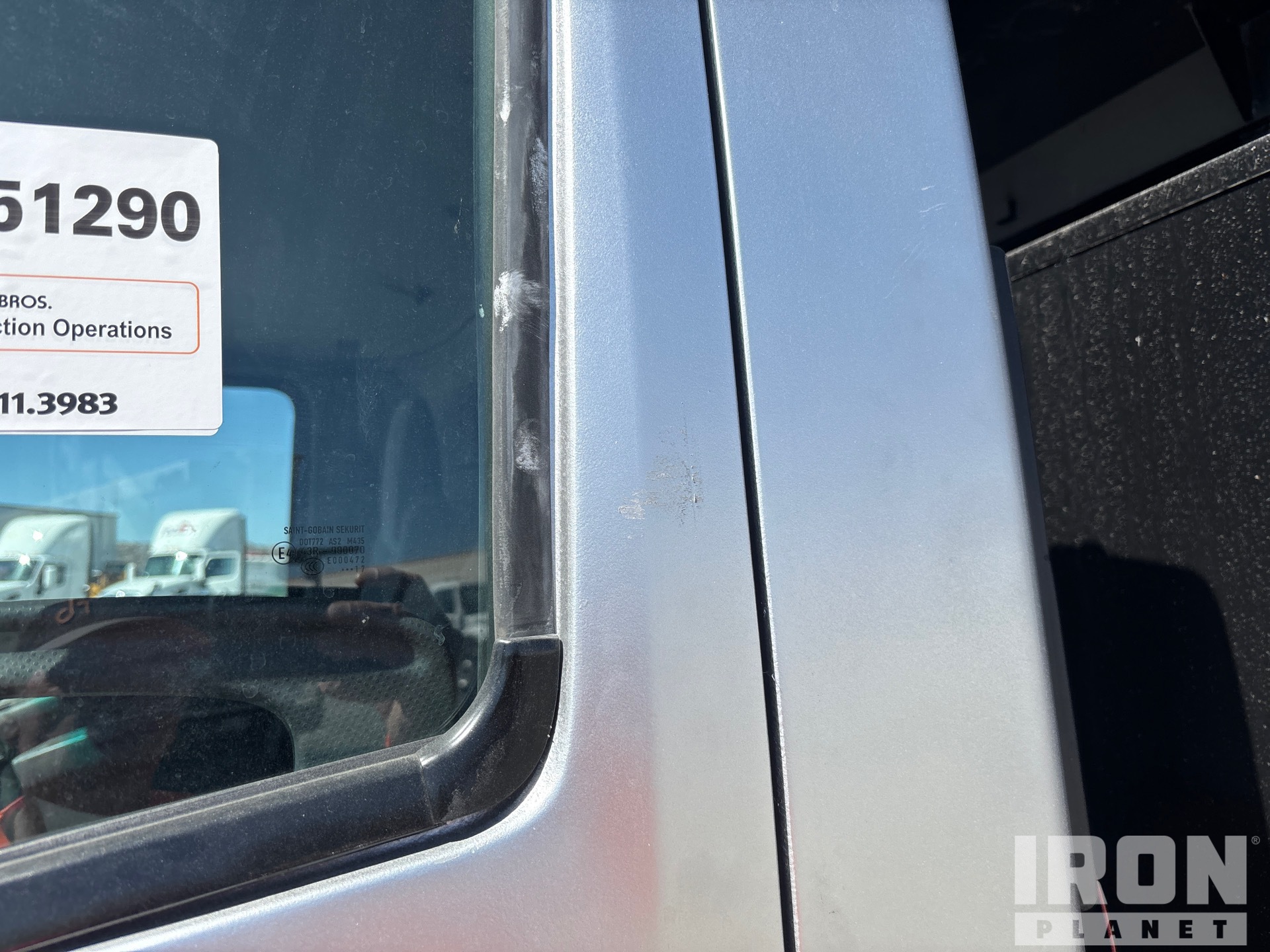 2018 Isuzu NRR