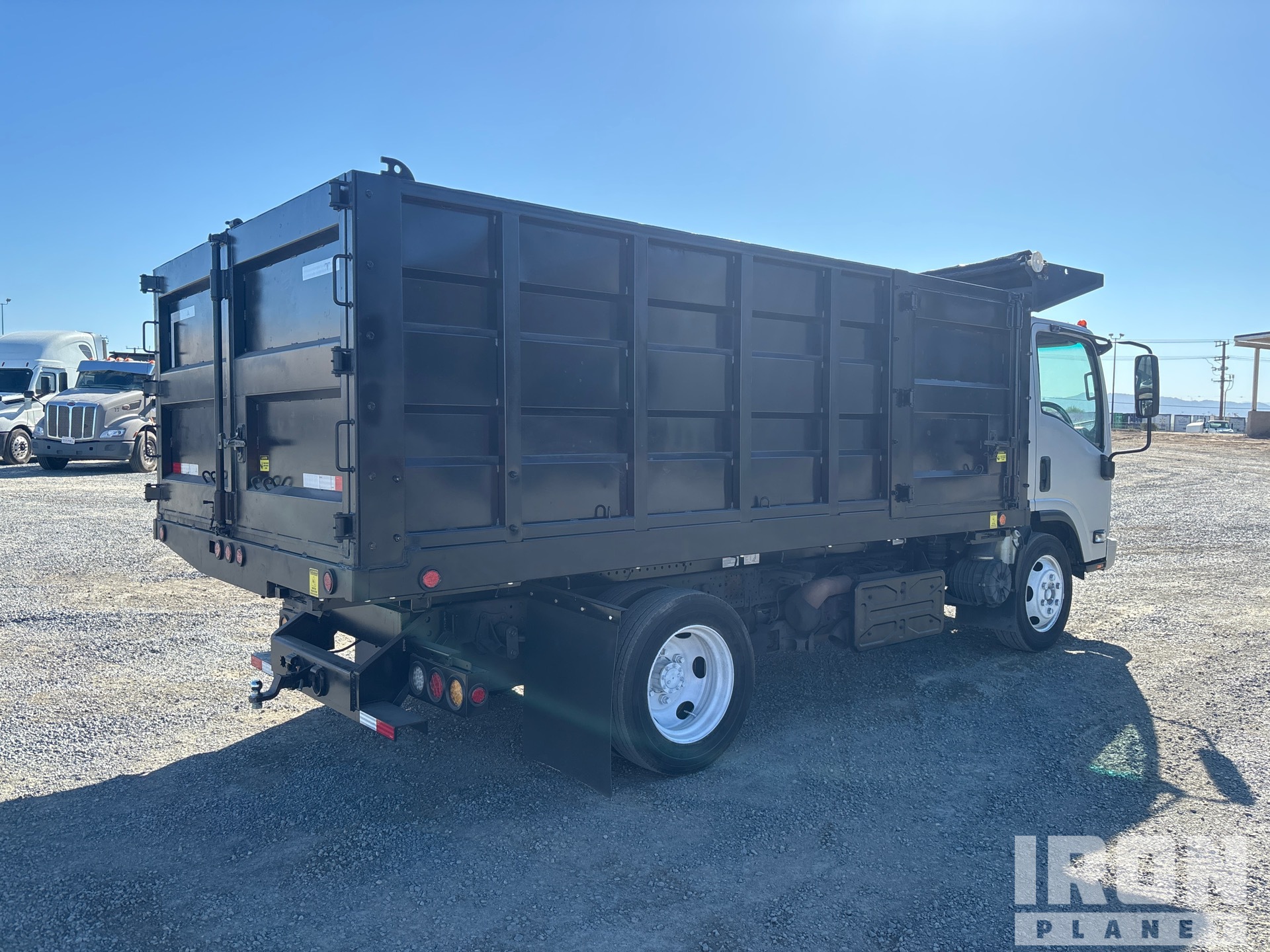 2018 Isuzu NRR